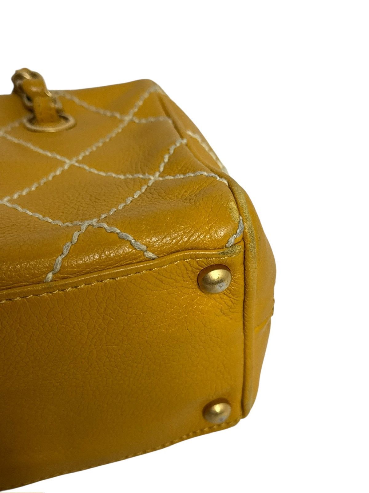 Chanel × Vintage Chanel Wild Stitch Yellow Chain Bag Circa 2003 Size ONE SIZE - 19 Thumbnail