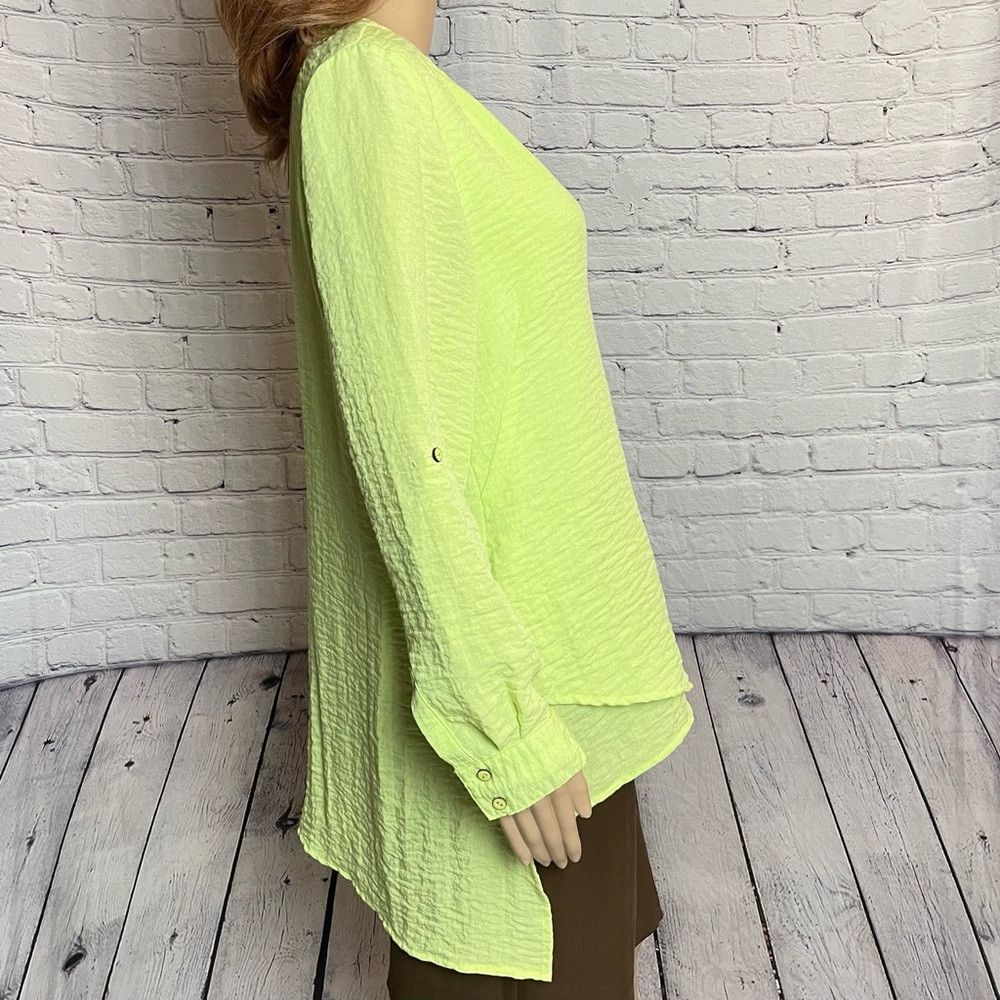 Other Lulu B Green Asymmetrical Hemline Top Shirt Size S Size S / US 4 / IT 40 - 2 Thumbnail
