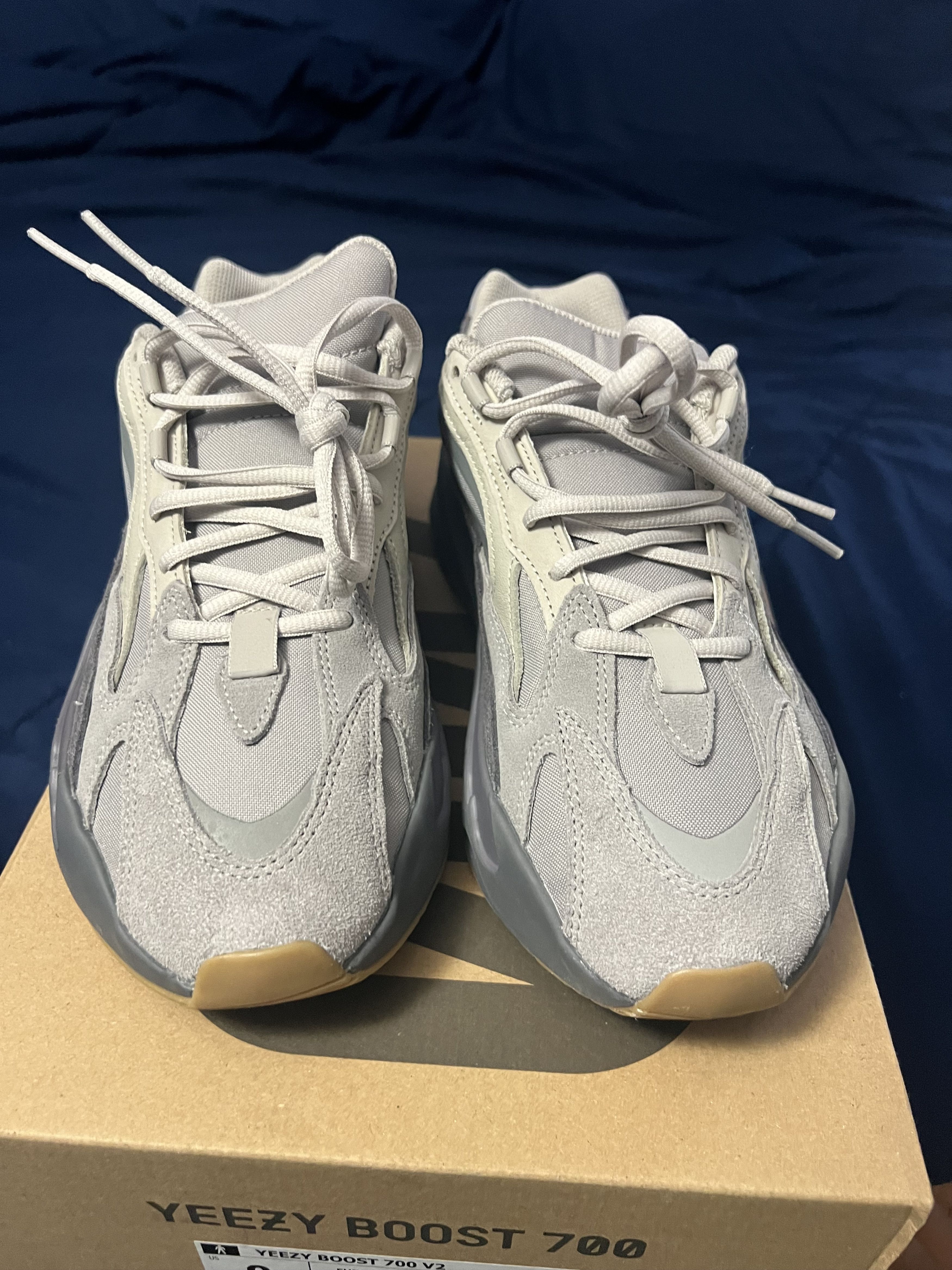 Yeezy Yeezy Boost 700 Tephra Size US 9 / EU 42 - 2 Thumbnail