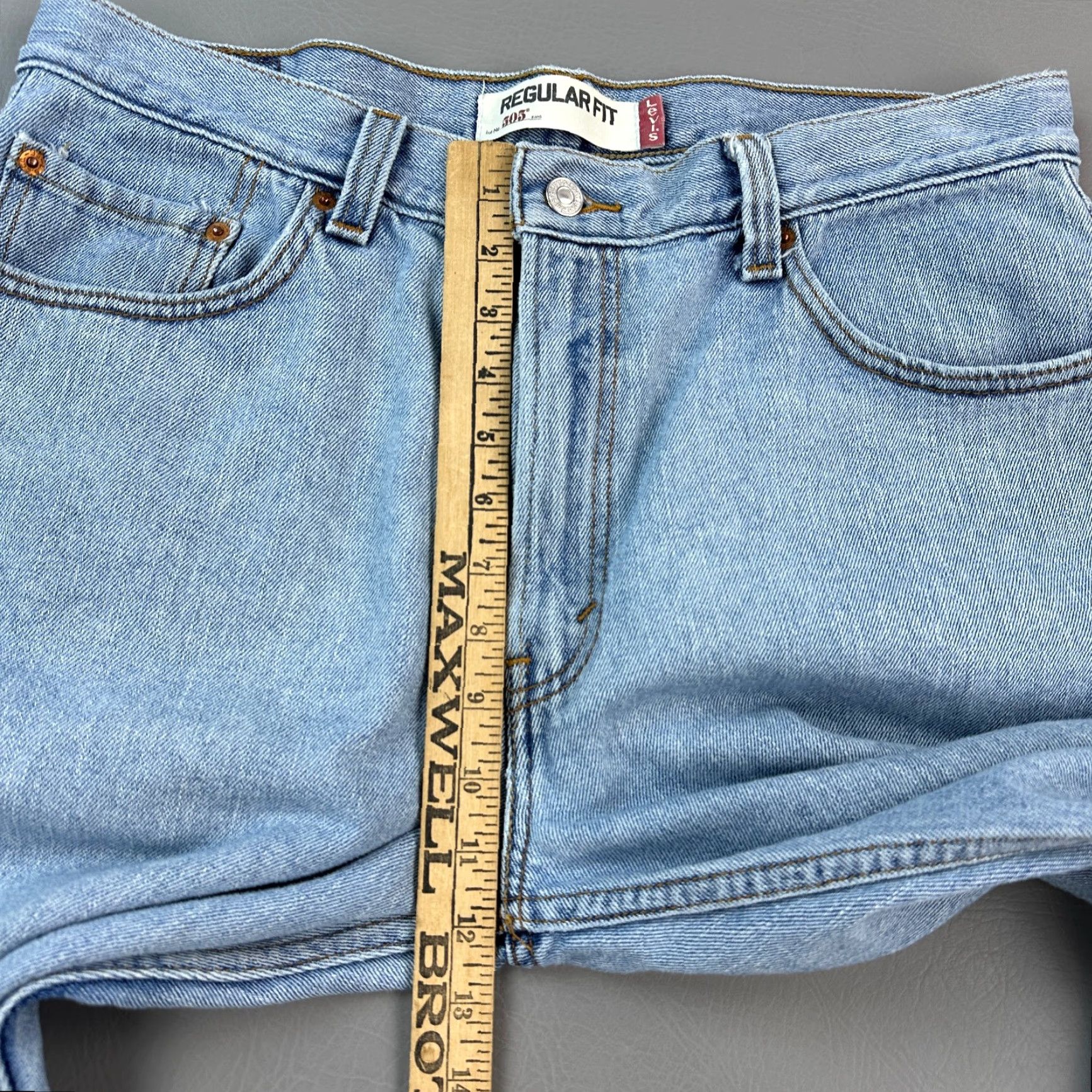 Levi's VINTAGE Levi's 505 Jeans Mens 36x36 36x33 Light Wash Regular Straight Fit Y2K Jeans Mens Size US 36 / EU 52 - 5 Thumbnail