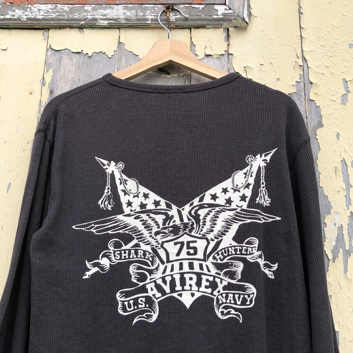 Avirex Vintage y2k Avirex Shark Hunters Long Sleeve Tshirt Size US L / EU 52-54 / 3 - 10 Thumbnail