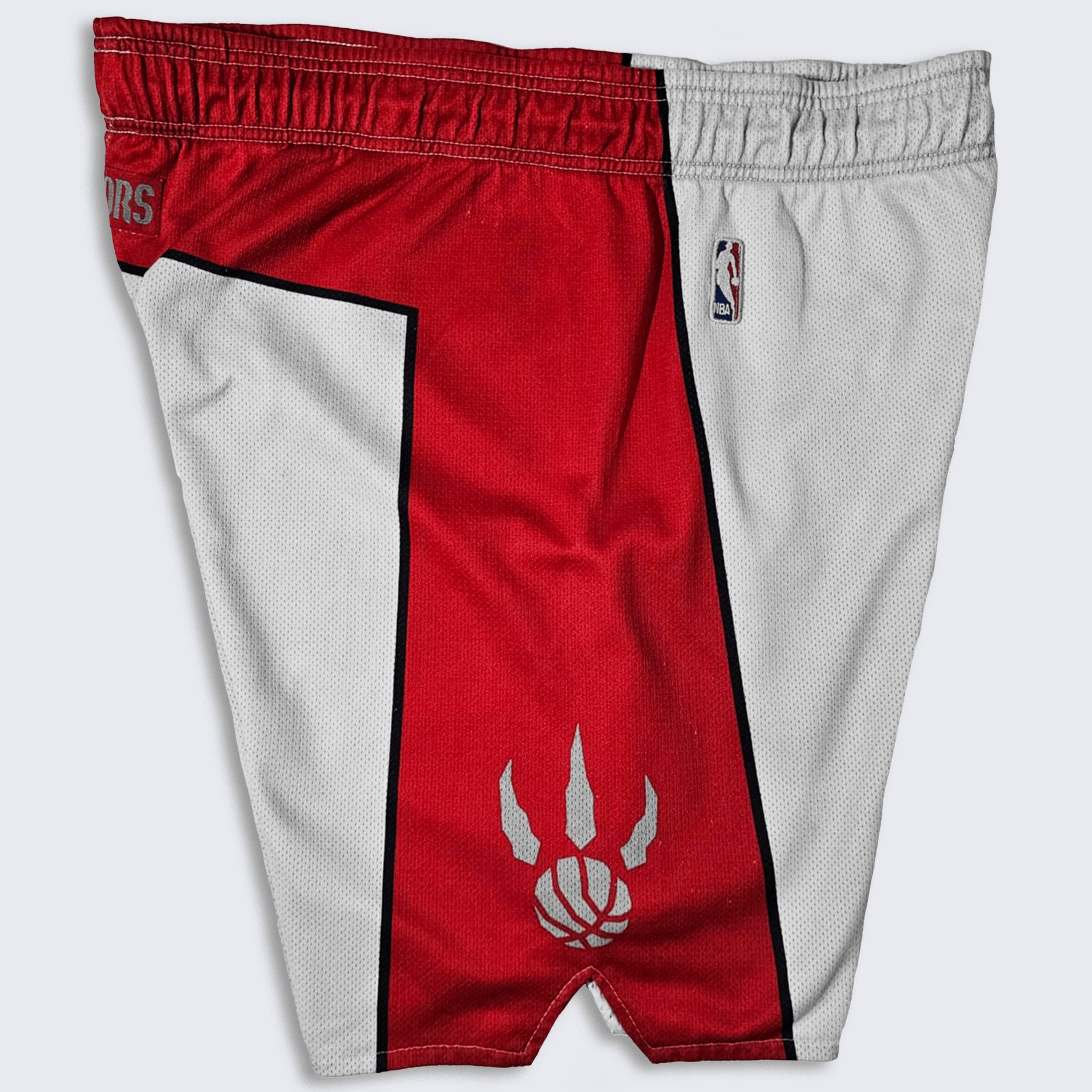 Champion × NBA × Vintage Toronto Raptors Vintage Y2K Champion Basketball Shorts Size US 32 / EU 48 - 2 Thumbnail