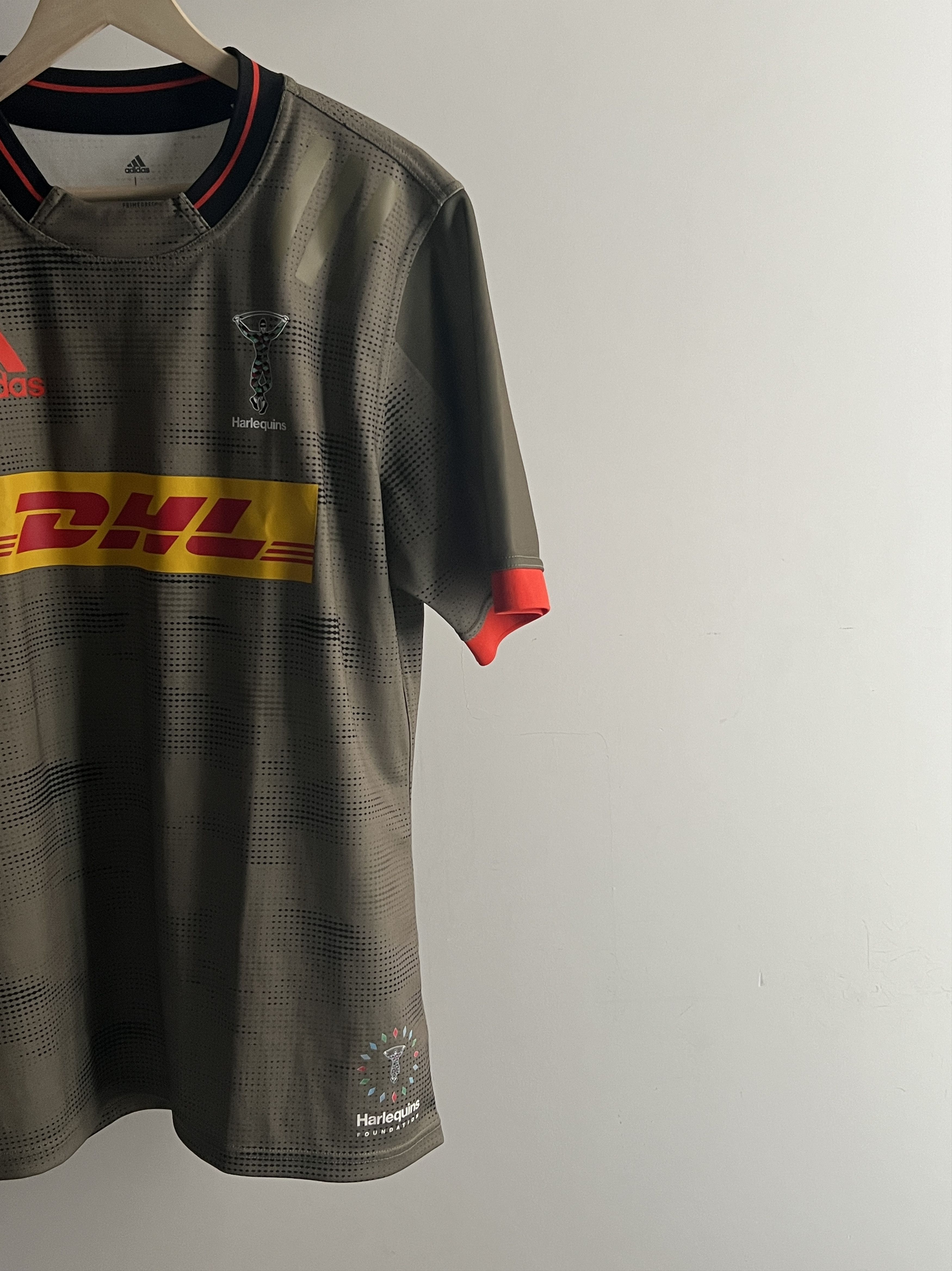 Adidas RUGBY UNION HARLEQUINS x DHL 2021 JERSEY ADIDAS SIZE L Size US L / EU 52-54 / 3 - 2 Thumbnail