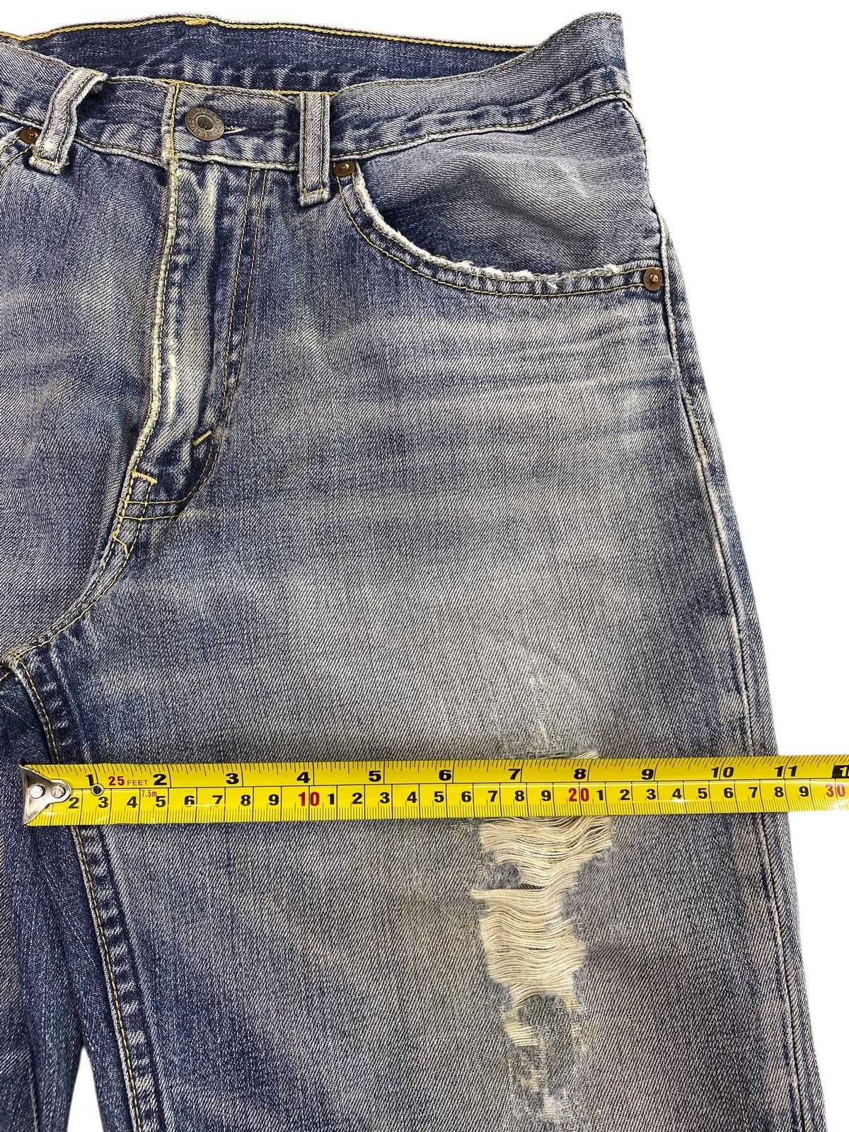 Levi's Levi’s Light Wash Distressed Whiskered Straight Leg Sytle Size US 30 / EU 46 - 7 Thumbnail