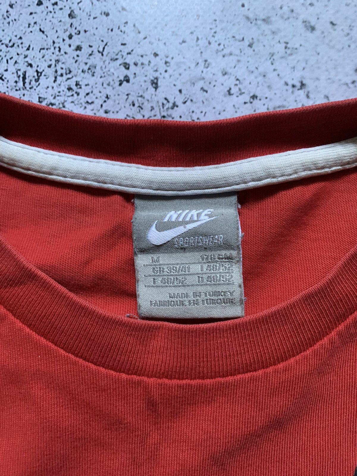 Nike Vintage Nike Big Swoosh T-shirt Y2K Logo Tee USA Size US S / EU 44-46 / 1 - 4 Thumbnail