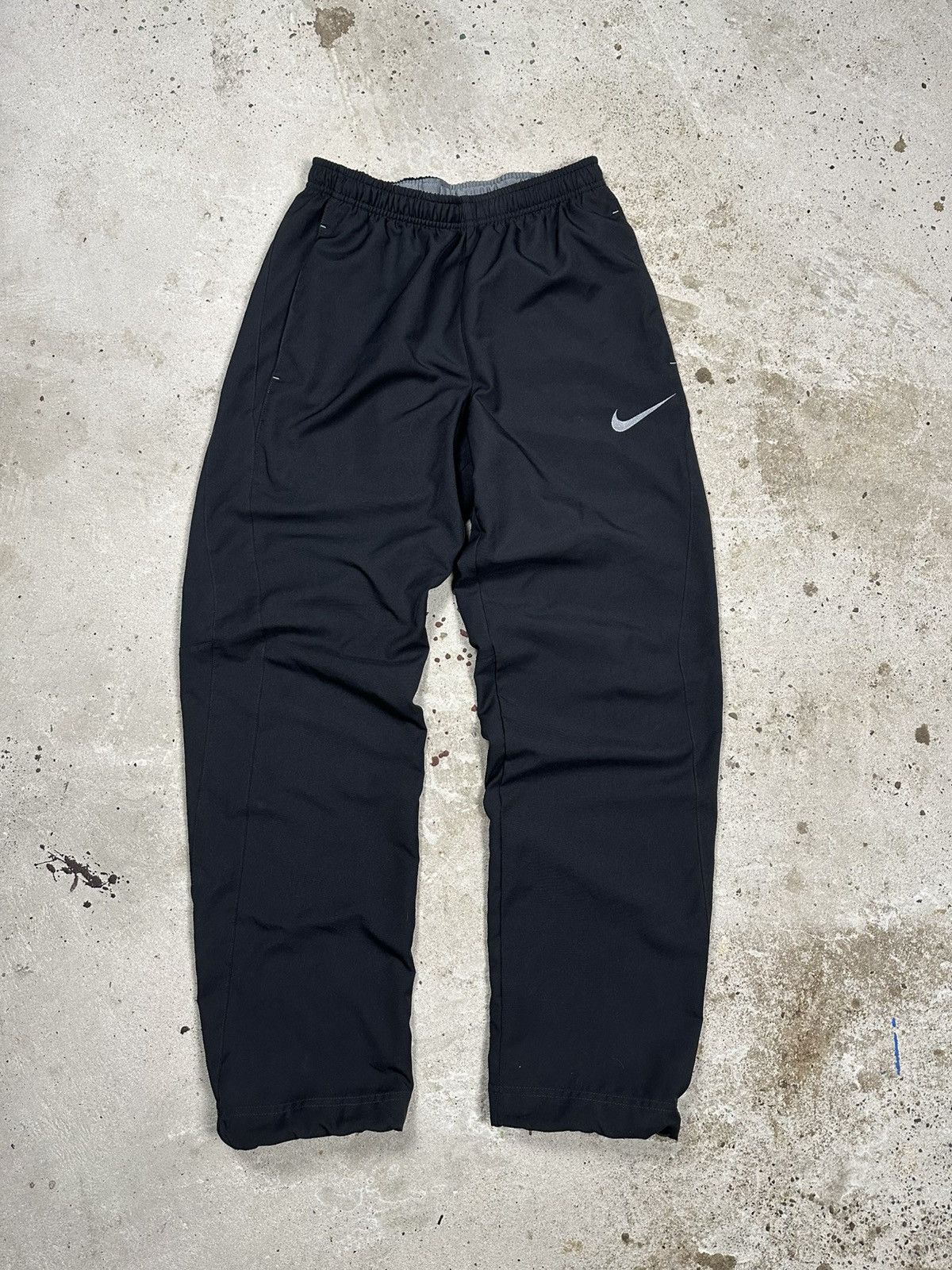 Nike Vintage Y2K Nike Black Baggy Track Pants Swoosh rare usa Size US 30 / EU 46 - 1 Thumbnail
