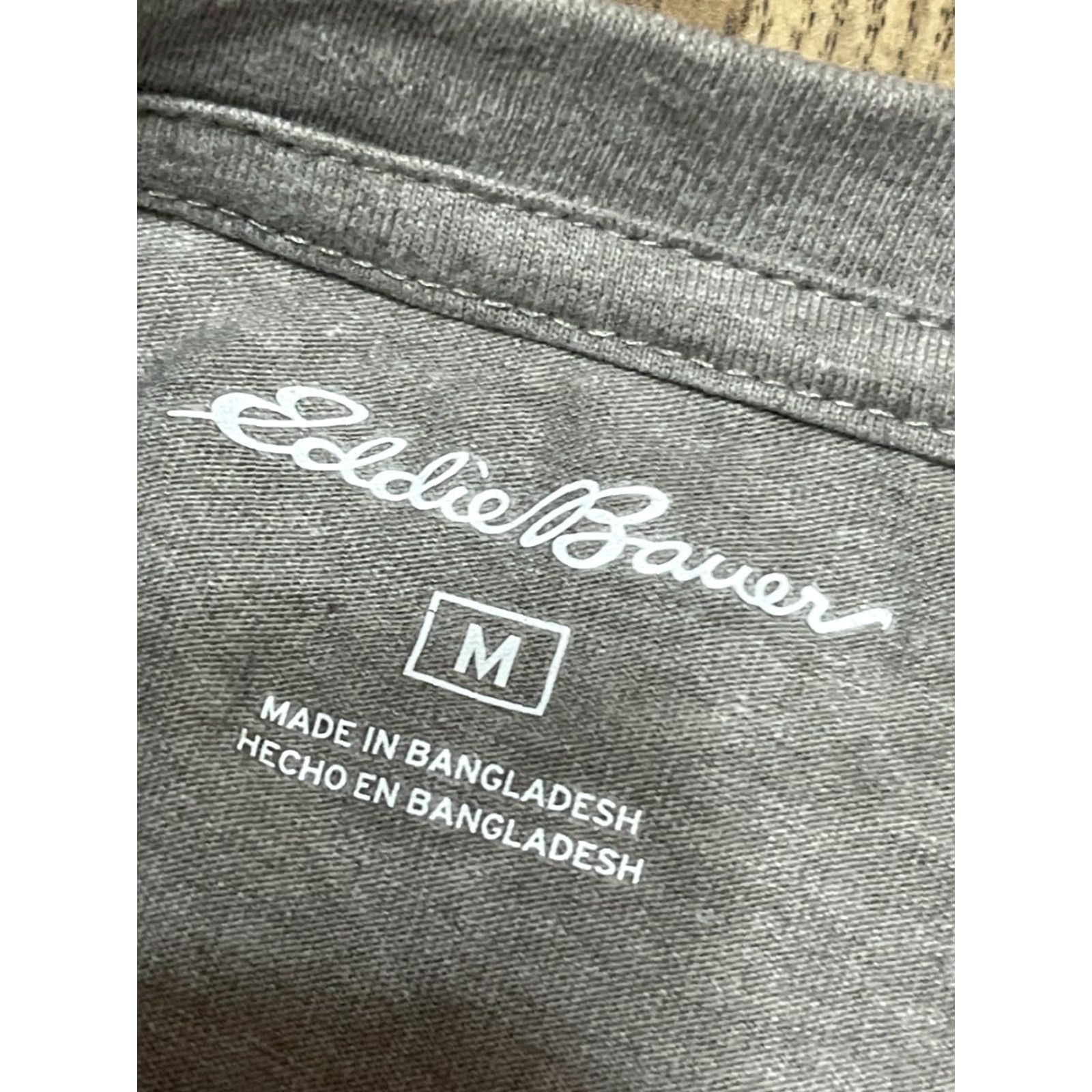 Eddie Bauer Eddie Bauer Shirt Men M Gray Short Sleeve Crew Neck Regular T-Shirt, Vintage: No, Pattern: Solid Size US M / EU 48-50 / 2 - 6 Thumbnail