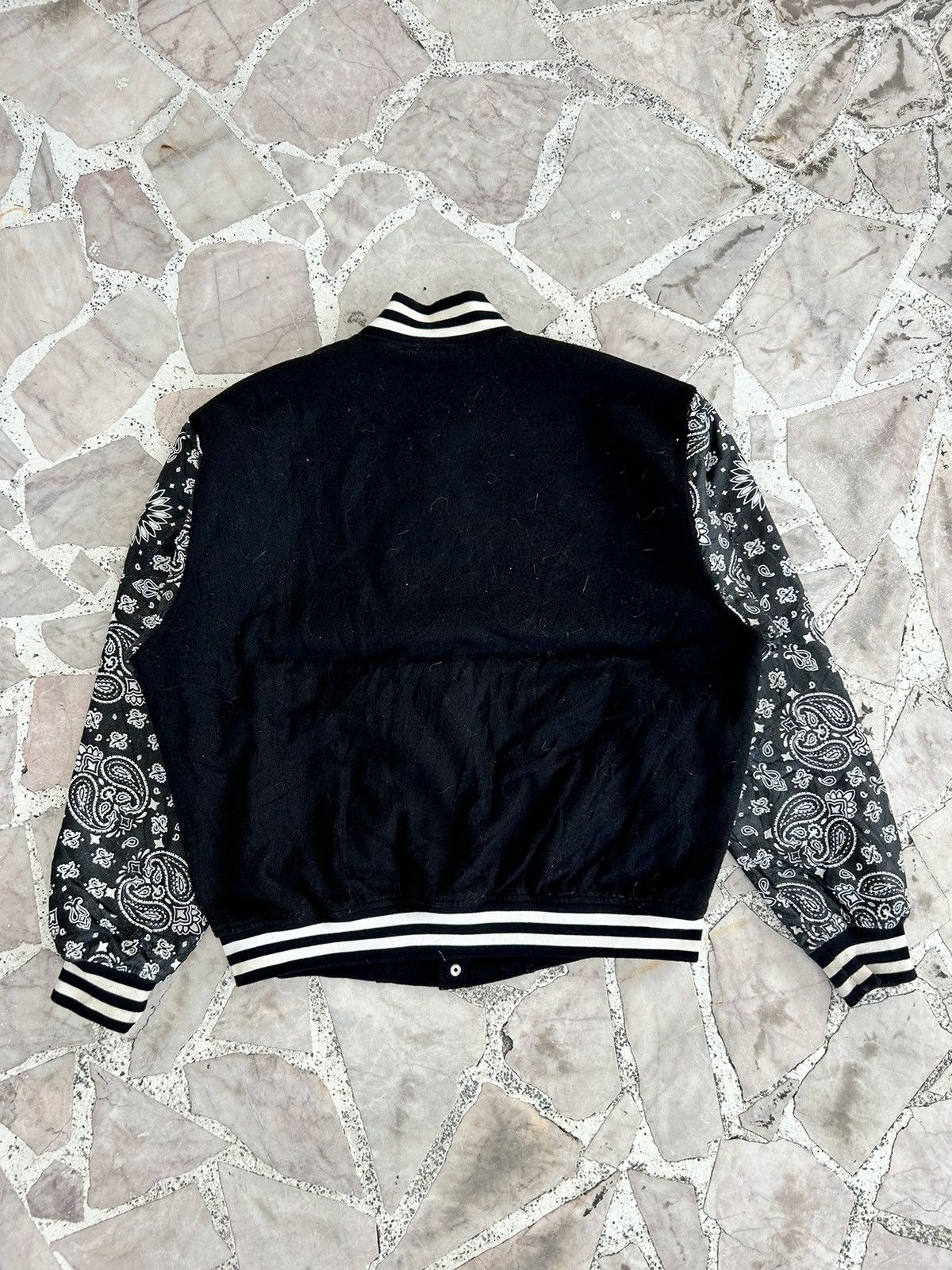 Japanese Brand Leather paisley bomber jacket y2k Size US L / EU 52-54 / 3 - 2 Thumbnail