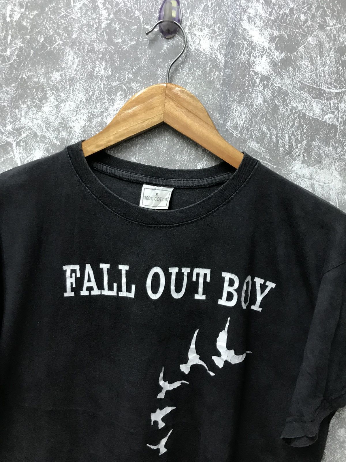 Band Tees Vintage Fall Out Boy Faded Band Tee *S Over Size US M / EU 48-50 / 2 - 4 Thumbnail