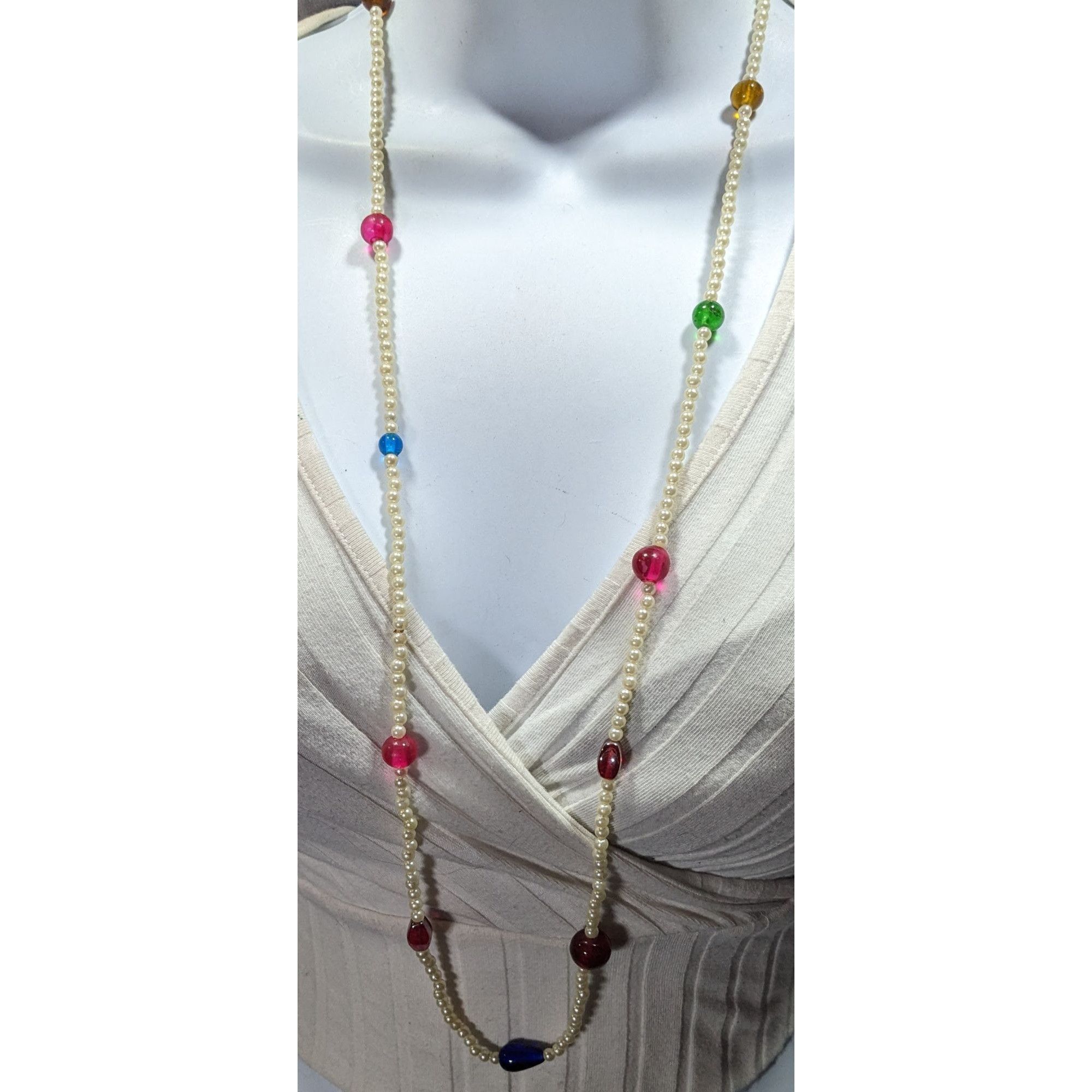 Other Elegant Faux Pearl Beaded Necklace With Rainbow Accents Size ONE SIZE - 2 Thumbnail
