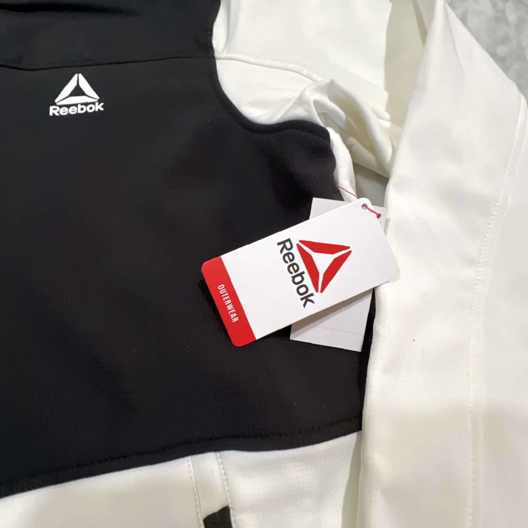 Reebok Reebok Softshell Fleece Lined Jacket L Hood Full Zip Pockets Outerwear NWT Size US L / EU 52-54 / 3 - 6 Thumbnail