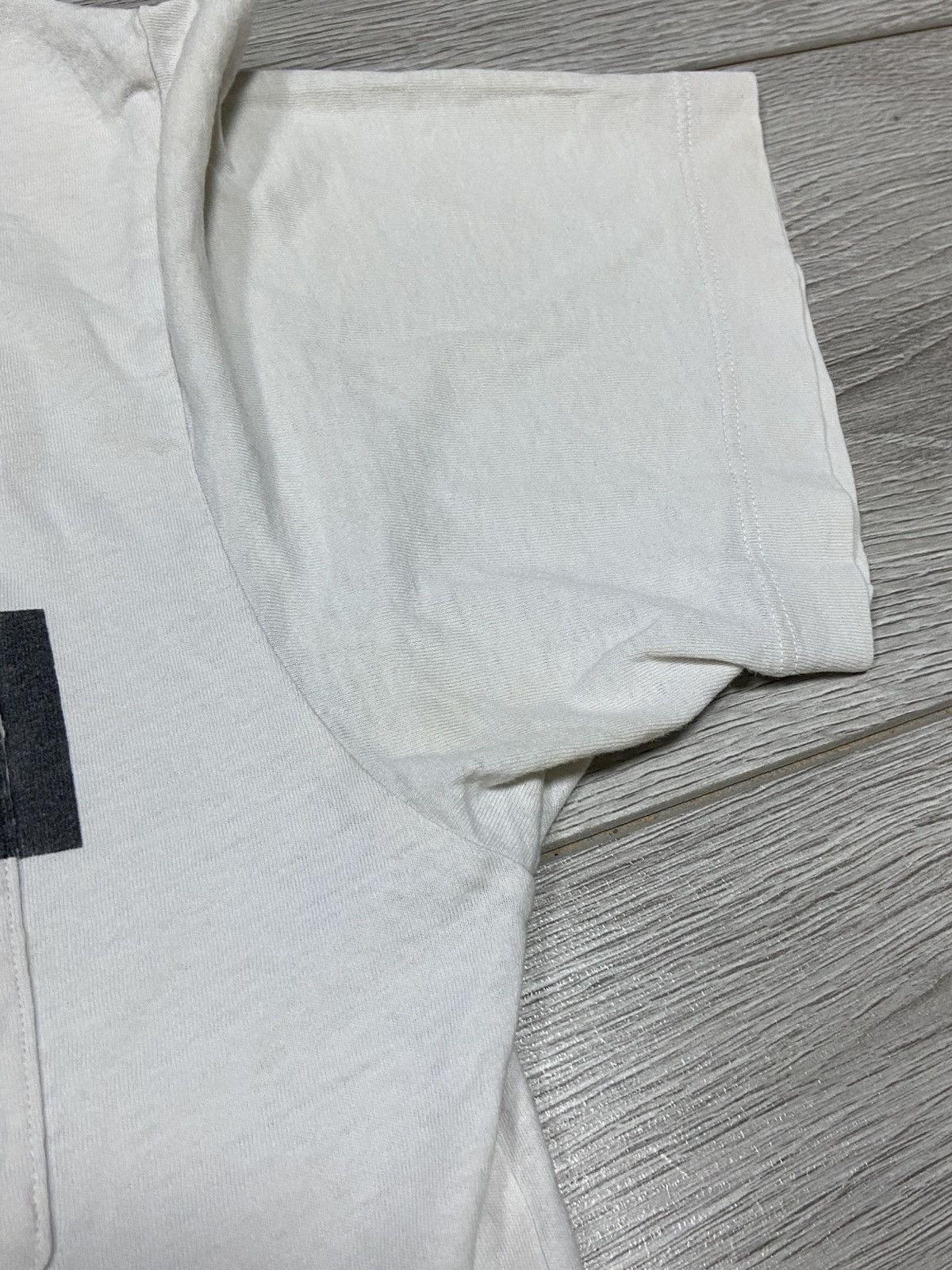 Stone Island Stone Island big pocket logo compass distressed shirt Size US L / EU 52-54 / 3 - 6 Thumbnail