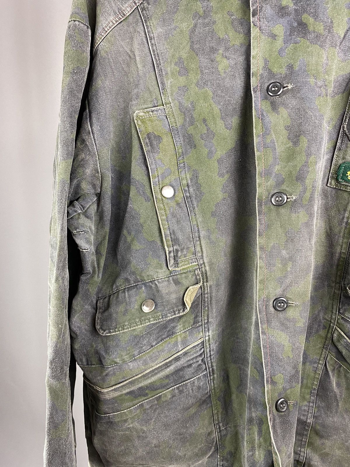Vintage Rare Vintage Distressed Camo Hunting Jacket – Multi-Pocket Size US L / EU 52-54 / 3 - 2 Thumbnail