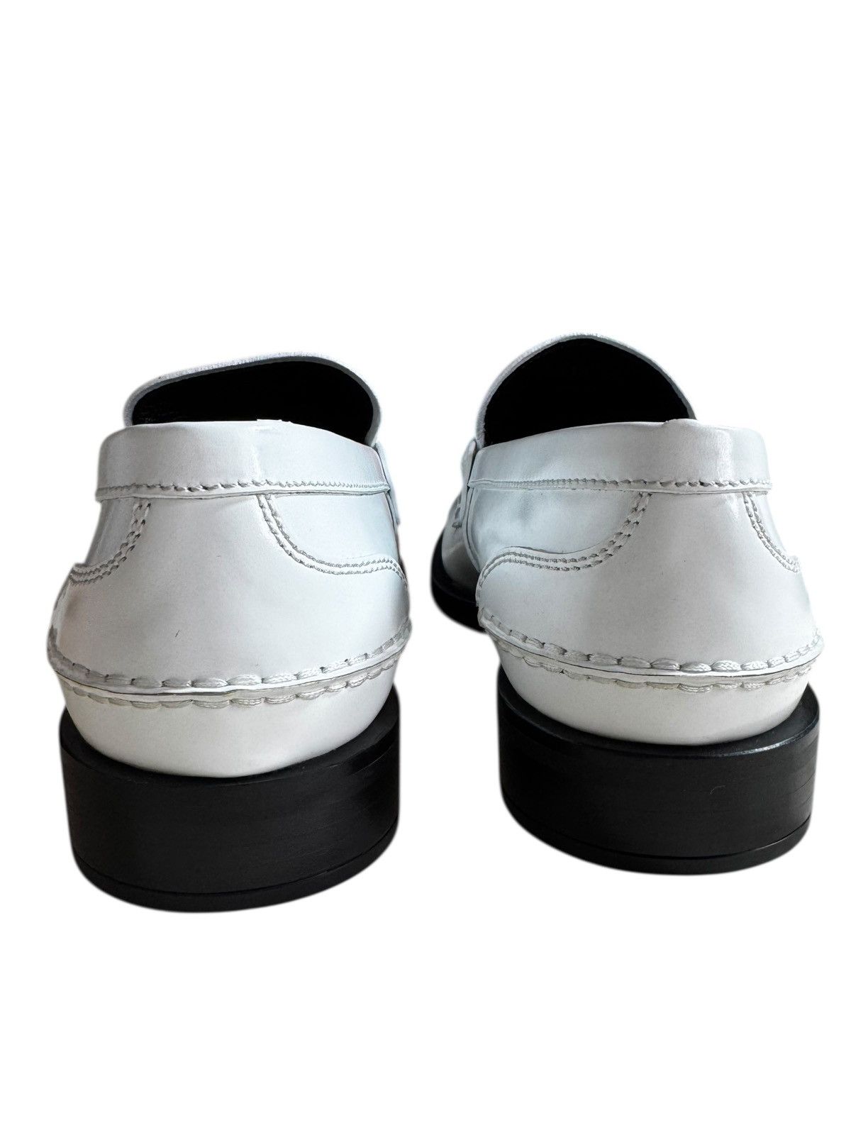 Prada Prada white leather loafers with gold logo, size 41 Size US 11 / IT 41 - 5 Thumbnail