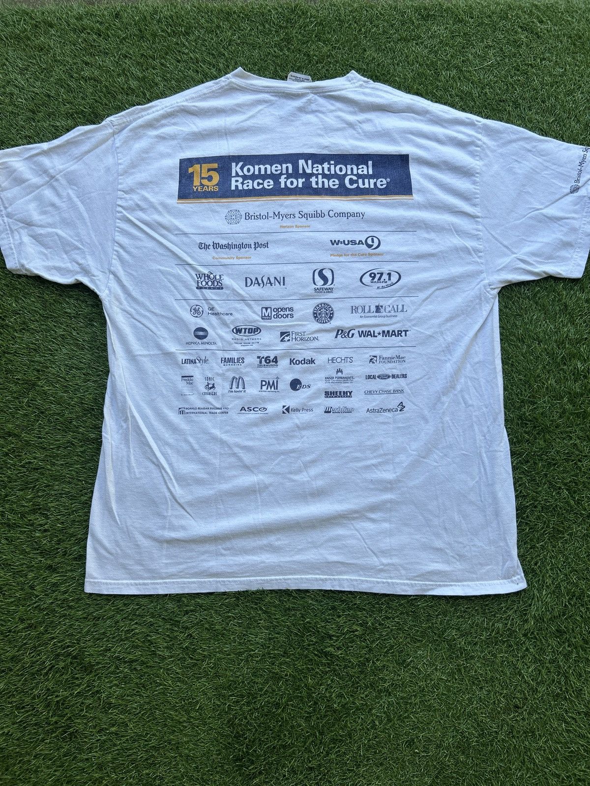 Vintage Vintage 2004 Susan G. Komen Race for the Cure T-Shirt Size US XL / EU 56 / 4 - 6 Thumbnail