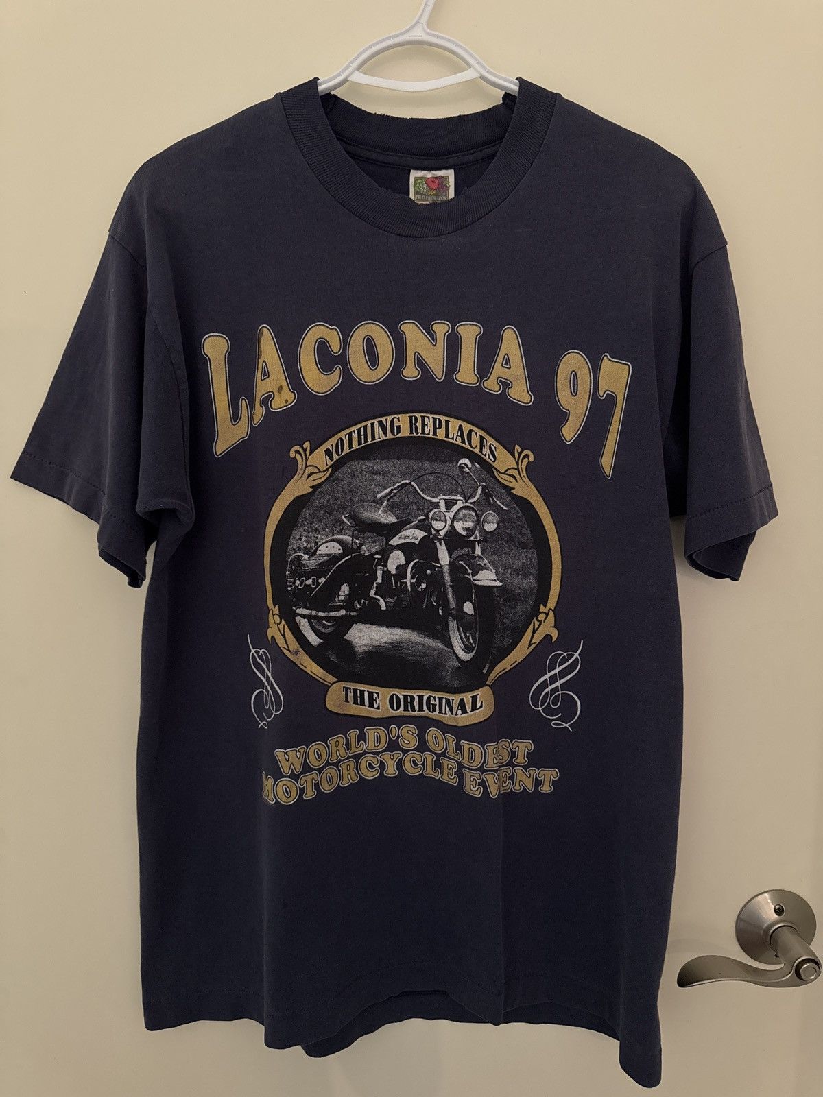 Vintage Vintage Laconia 97 T-Shirt Size US L / EU 52-54 / 3 - 1 Thumbnail