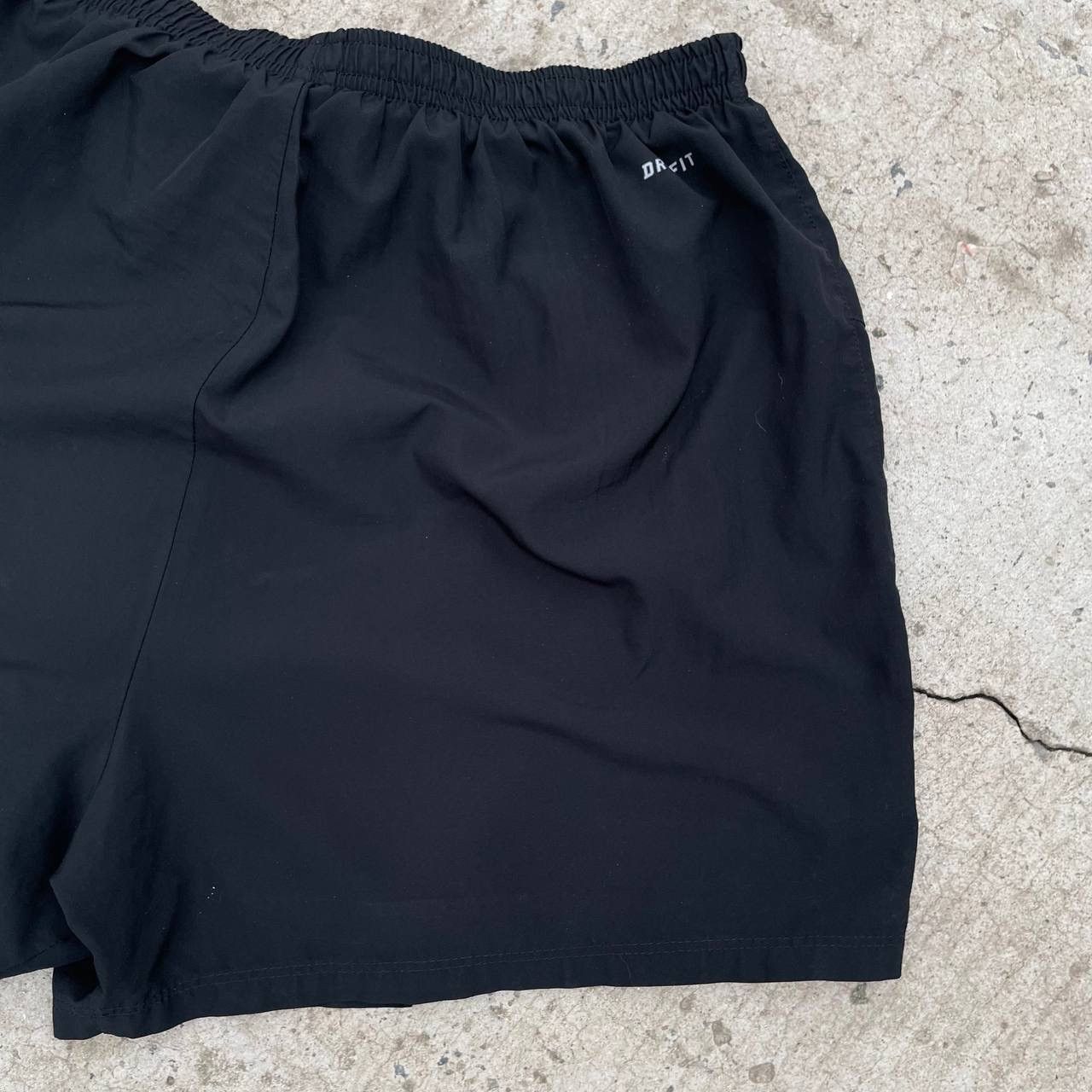Nike Vintage Japanese Style Nike Dri-Fit Shorts Y2K 00s Sportwear Size US 33 - 6 Thumbnail