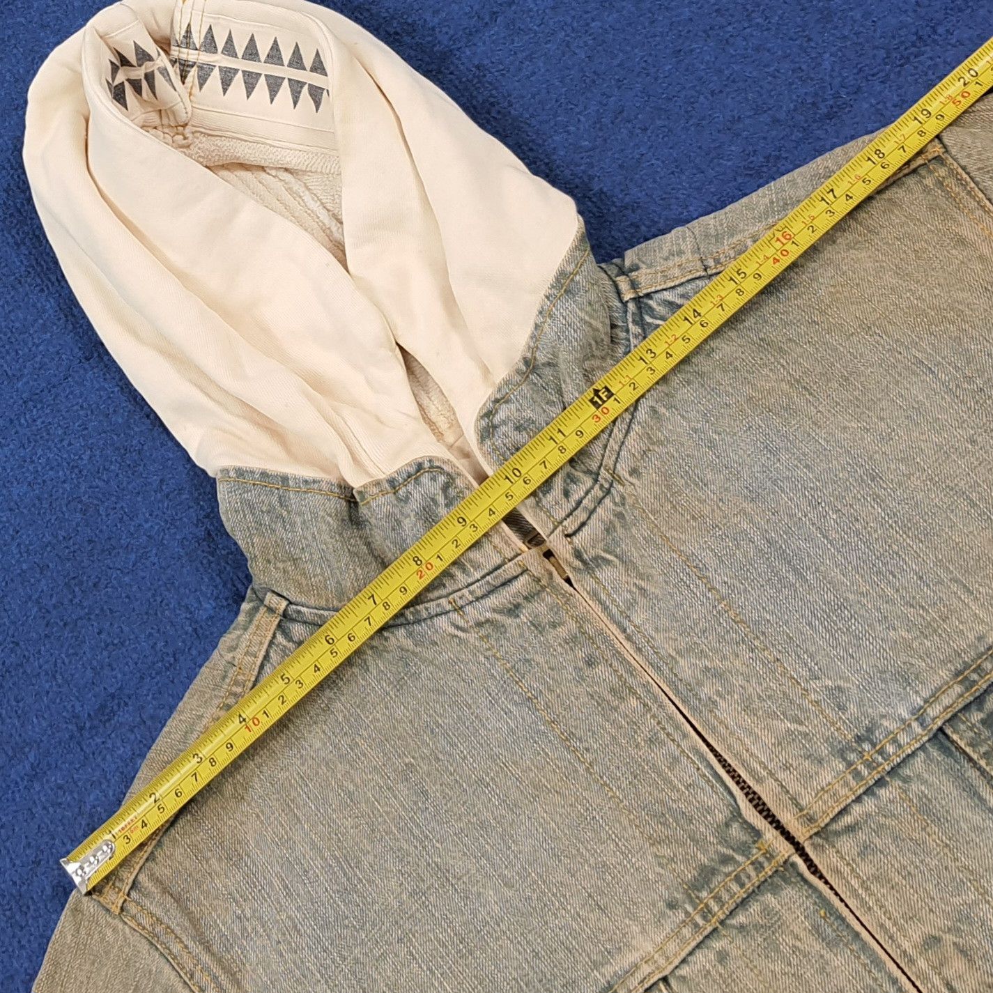 Vintage Vintage ROC STAR Light Wash Denim Hoodie Jacket C308N9 Size US L / EU 52-54 / 3 - 10 Thumbnail