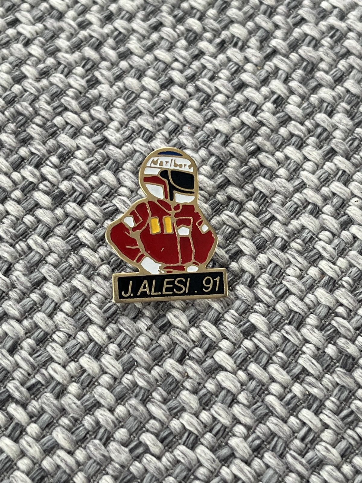 Formula 1 × Vintage Jean Alesi, Ferrari vintage pin (1991) Size ONE SIZE - 1 Thumbnail