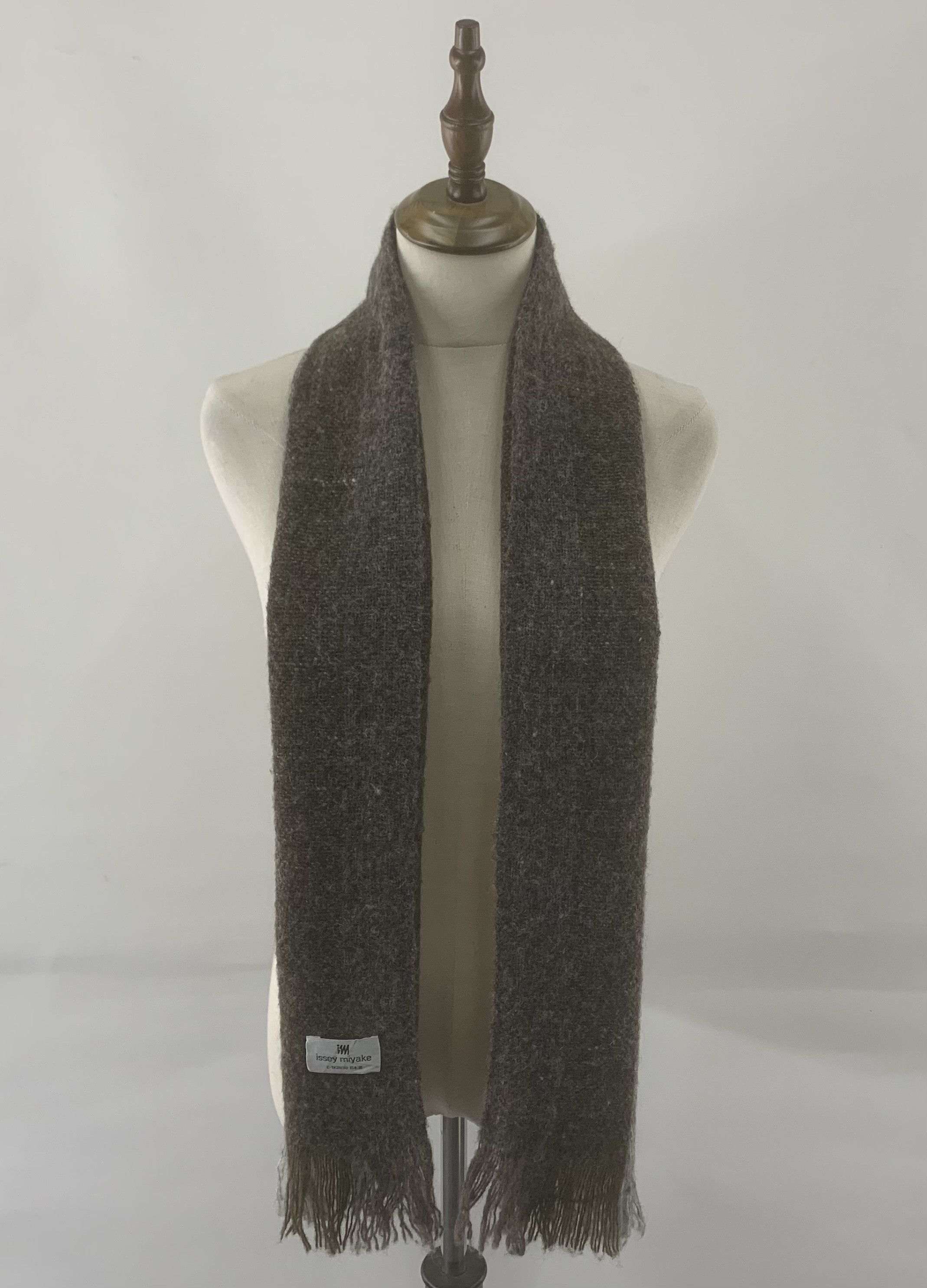 Issey Miyake Issey Miyake Scarf Wool Muffler Neck Wrap BL9272 Size ONE SIZE - 1 Thumbnail