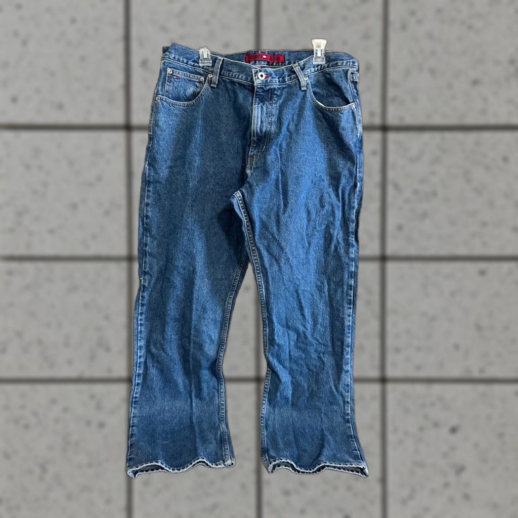 Tommy Hilfiger Tommy Hilfiger Jeans Size 38x32 Blue Denim Classic Fit Men Medium Wash Distressed 5-Pocket Denim Style Straight Belt Loops Logo Modern American Size US 38 / EU 54 - 1 Thumbnail