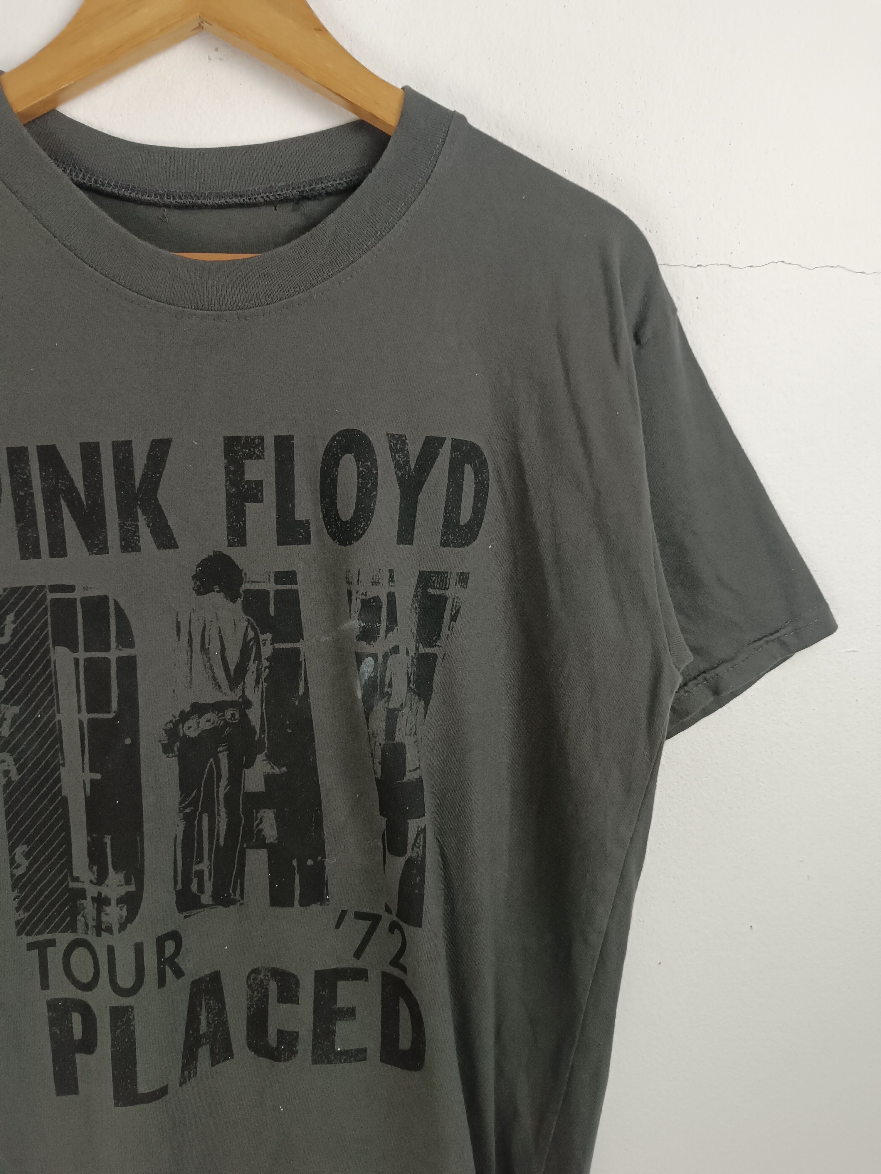 Band Tees VINTAGE PINK FLOYD TOUR PLACED '72 PAINT SPLATTER TEE rock Size US M / EU 48-50 / 2 - 6 Thumbnail