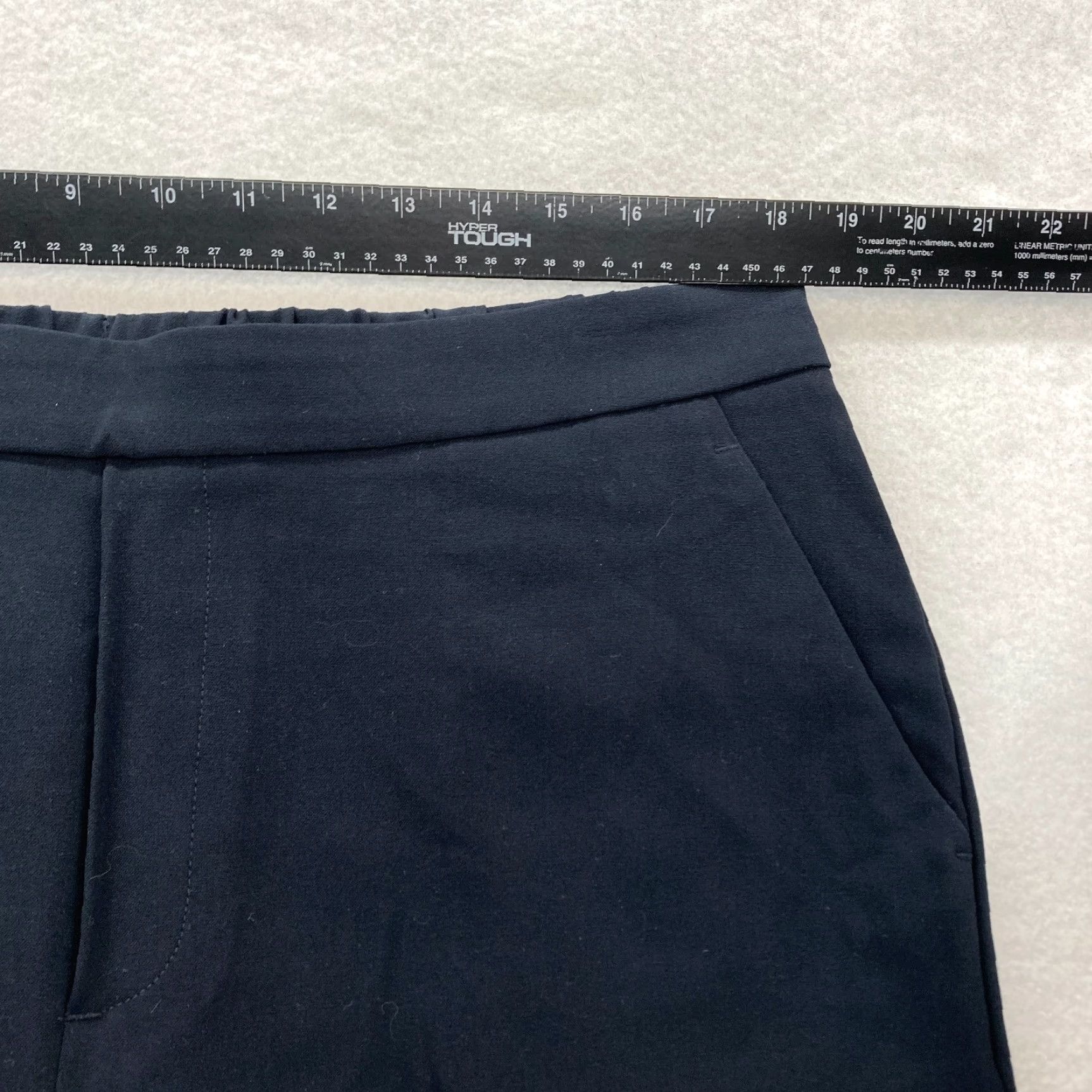 Banana Republic Banana Republic Tapered Pull On Pants Women's 16 Black Stretch Casual Preppy Size 38" / US 16 / IT 52 - 6 Thumbnail