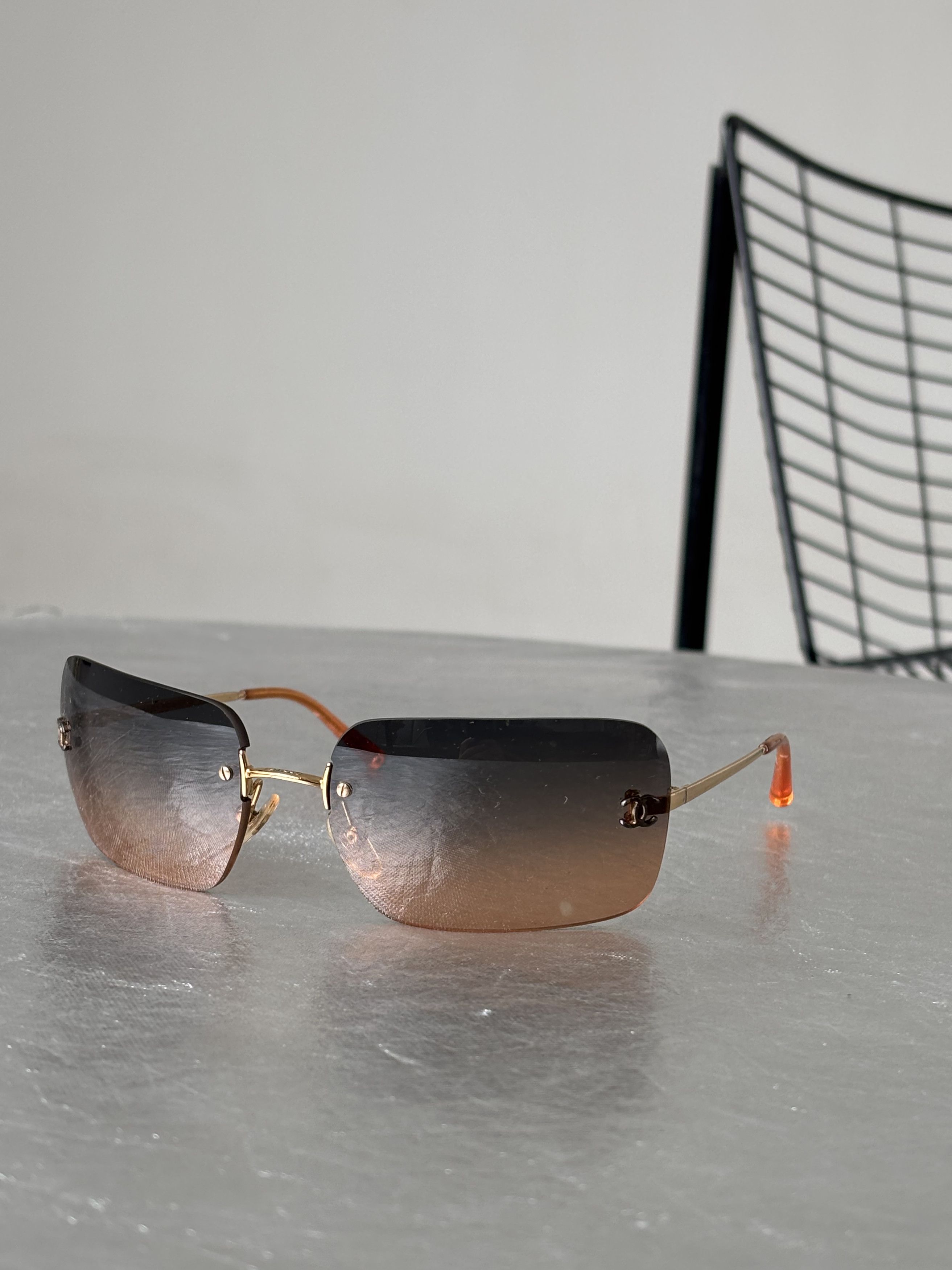 Chanel CHANEL Sunglasses 4017 Rimless Rhinestones Vintage Size ONE SIZE - 1 Thumbnail