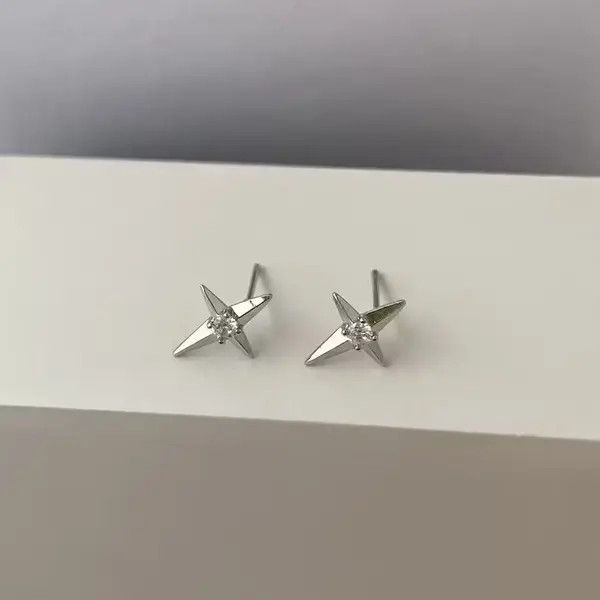 Japanese Brand 925 Silver Plated CZ Star Stud Earrings for Men Women Size ONE SIZE - 2 Thumbnail