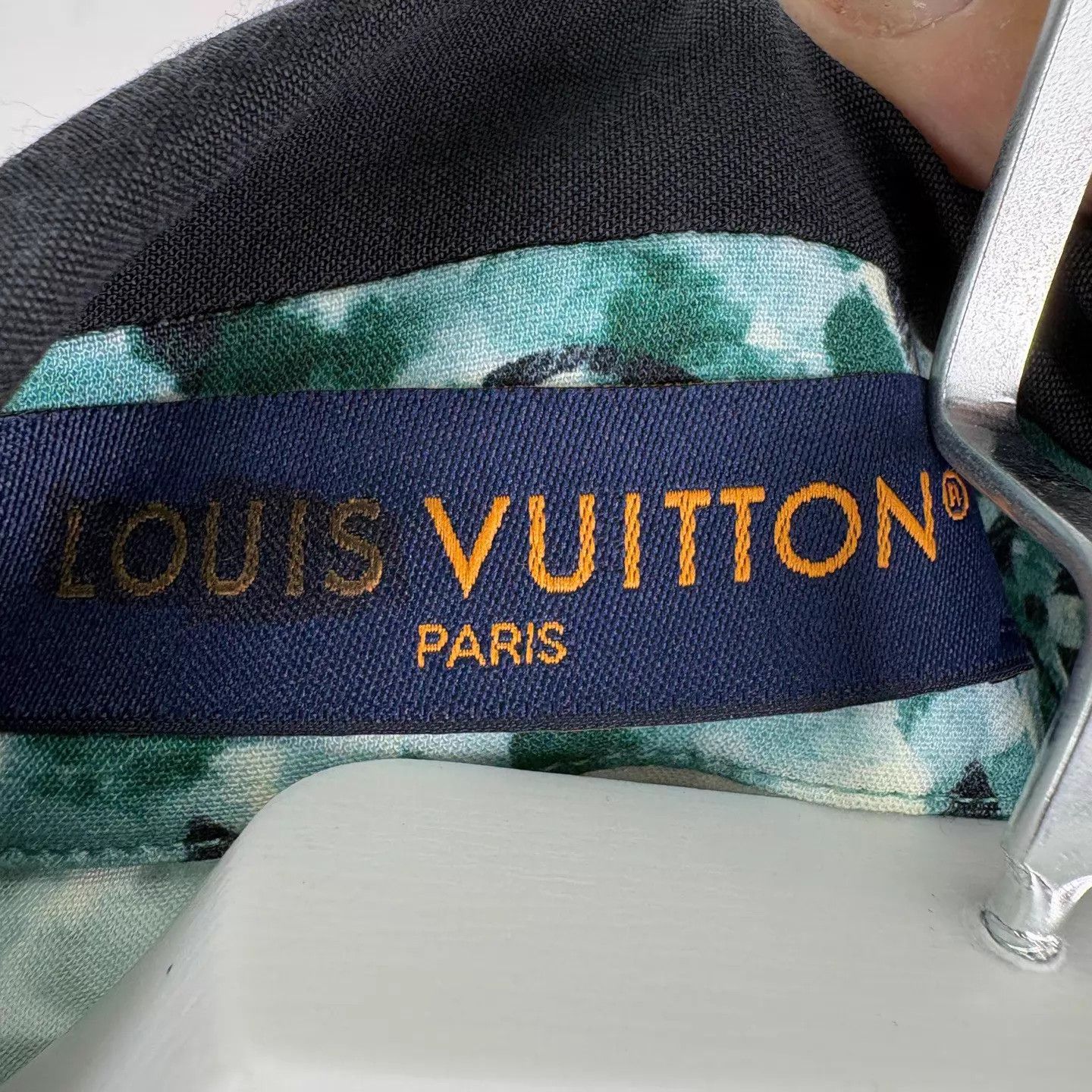 Louis Vuitton LV floral bird print SS shirt XL deadstock Italy Size US XL / EU 56 / 4 - 5 Thumbnail
