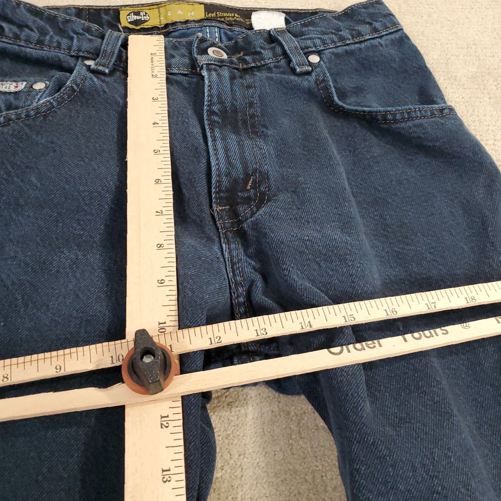 Levi's VINTAGE Levi's Silvertab Jeans Mens 27x28 Baggy Relaxed Denim Blue 80s 90s Pockets Distressed Wide-Leg Mens Size US 27 - 6 Thumbnail