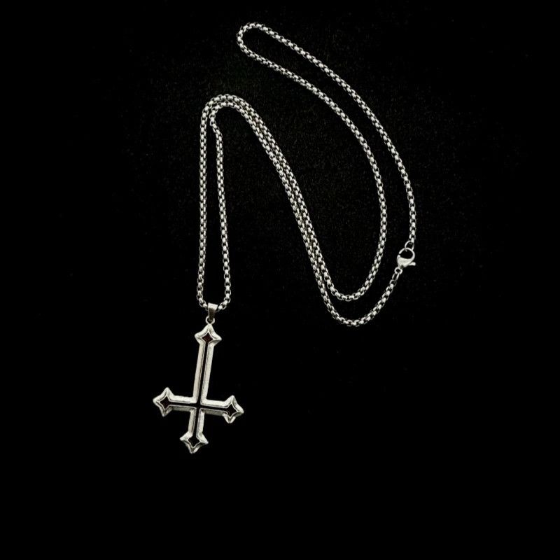 Vintage cross pendant necklace Size ONE SIZE - 4 Thumbnail