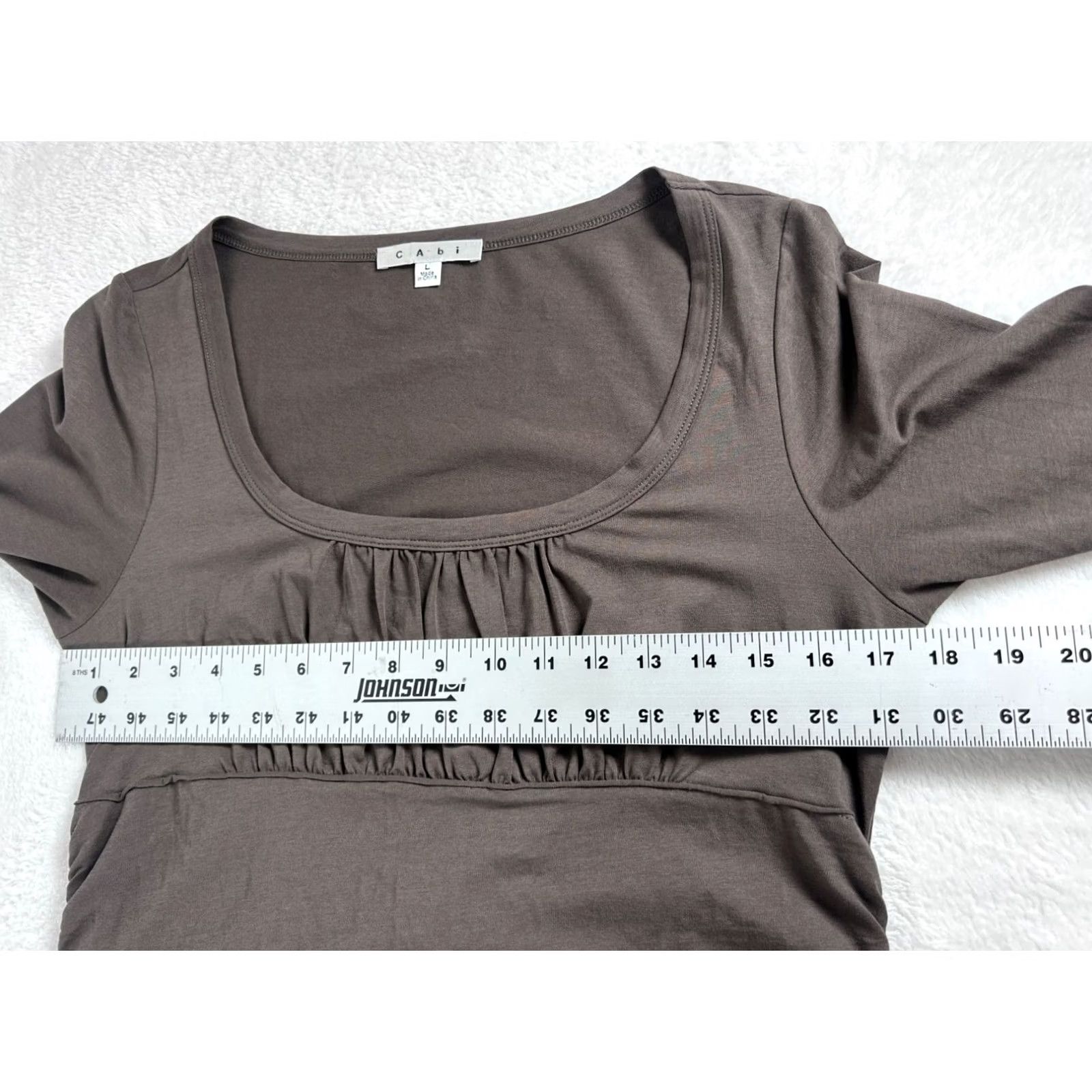 Vintage CAbi Olive 3/4 Sleeve Ruched Scoop Neck Top Large Stretchy Cotton Blend Shirt Adult Large Olive Ruched Scoop Neck 3/4 Sleeve Womens Size L / US 10 / IT 46 - 7 Thumbnail