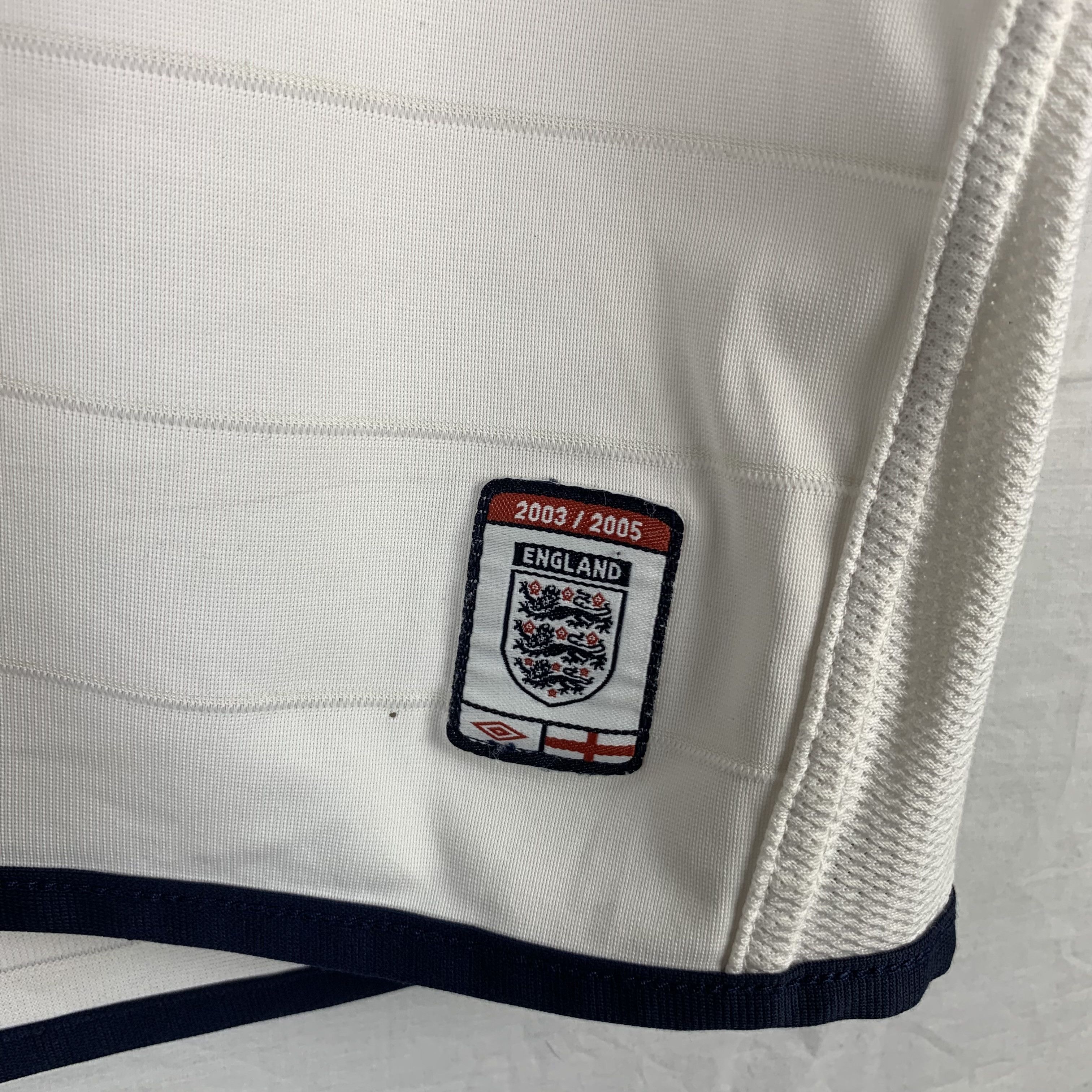 Umbro 2003/05 Umbro England Reversible Jersey Size US M / EU 48-50 / 2 - 9 Thumbnail