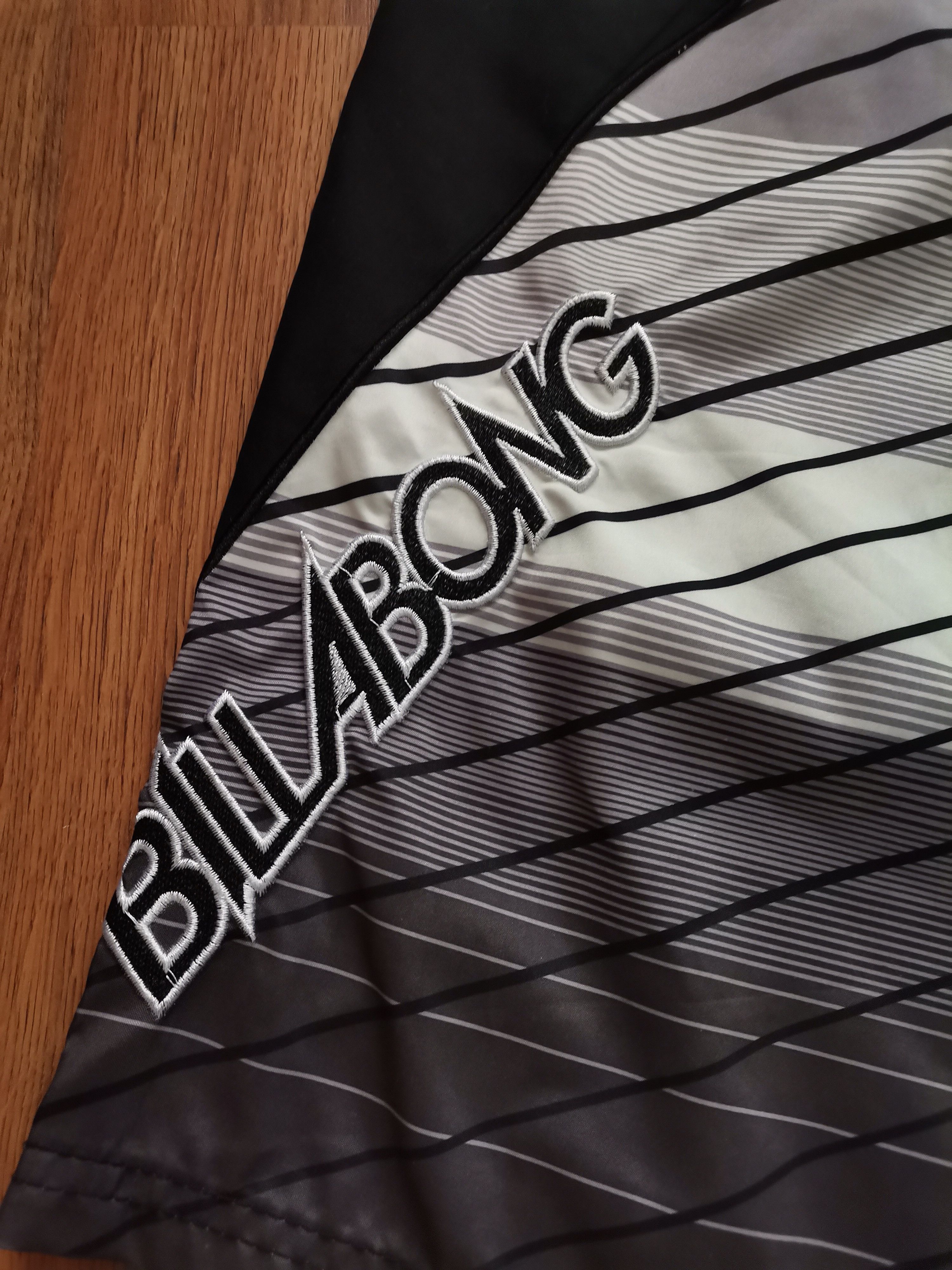 Billabong Vintage Billabong Shorts Size US 36 / EU 52 - 2 Thumbnail