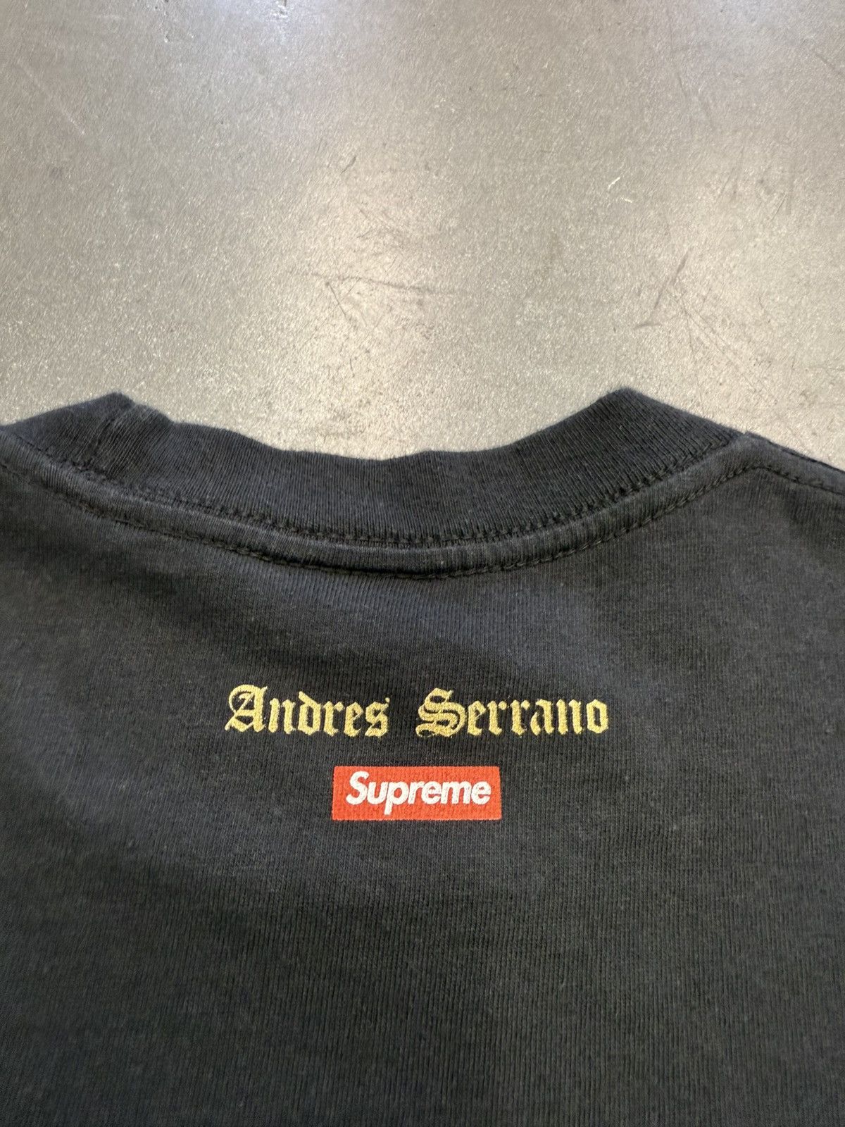 Supreme FW17 Supreme Piss Christ Tee Size US L / EU 52-54 / 3 - 8 Thumbnail
