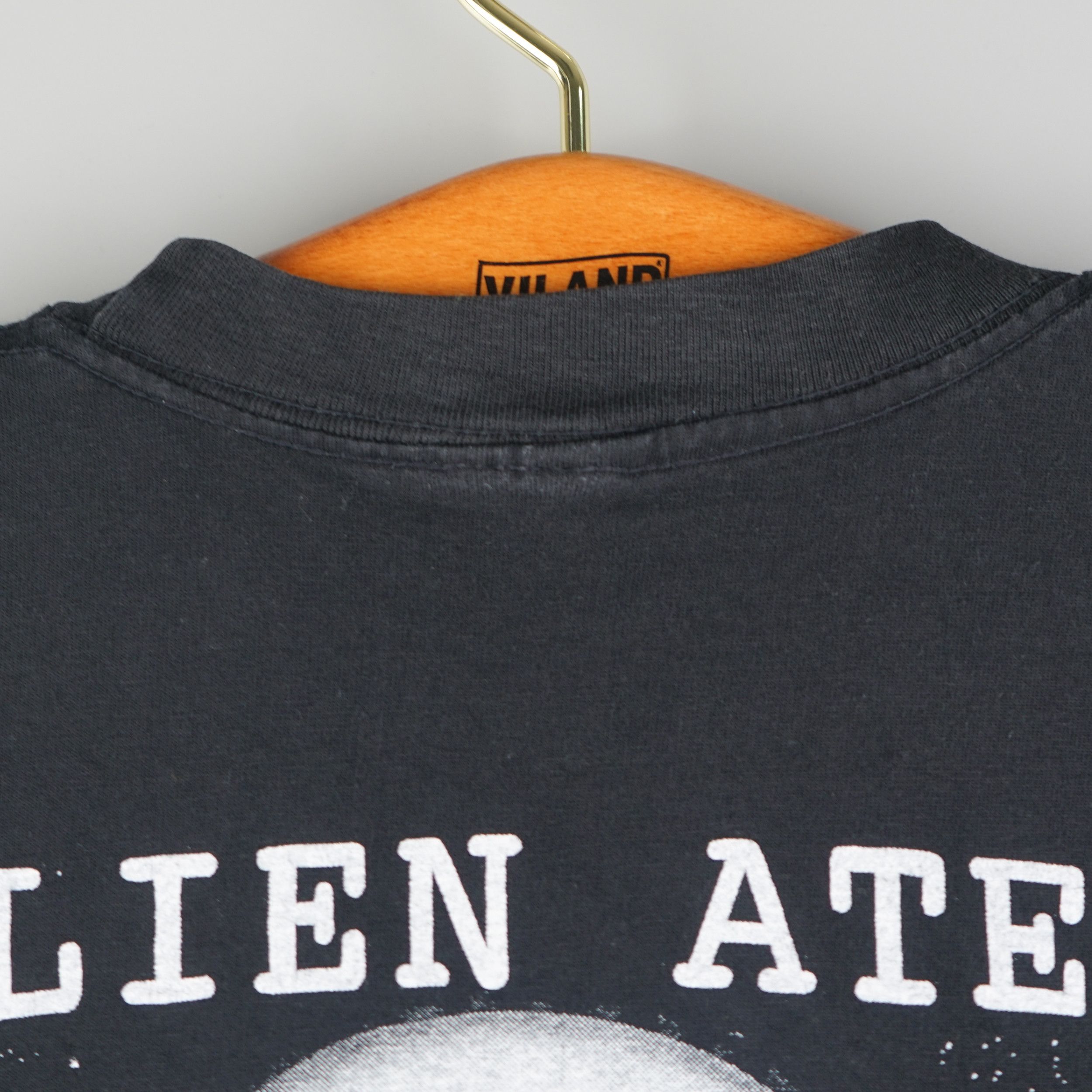 Alien Workshop × Vintage Vintage 1990s Alien Man T-Shirt Size US M / EU 48-50 / 2 - 9 Thumbnail