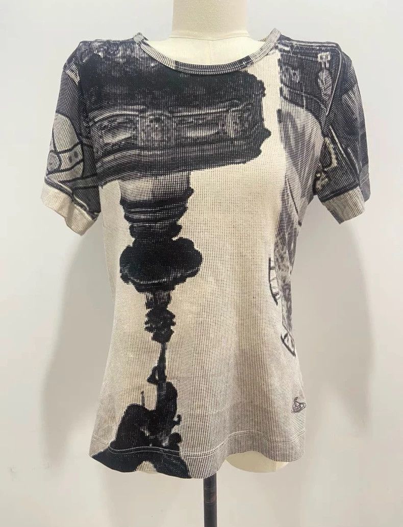 Vivienne Westwood Vivienne Westwood Cities upside down black and white print Size M / US 6-8 / IT 42-44 - 1 Thumbnail