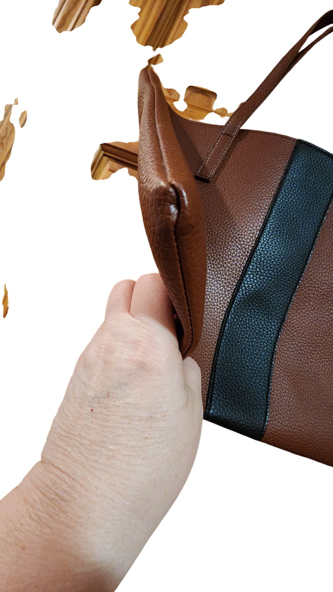 Vince Camuto Vince Camuto Luck Tote in brown and black pebbled vegan leat Size ONE SIZE - 3 Thumbnail