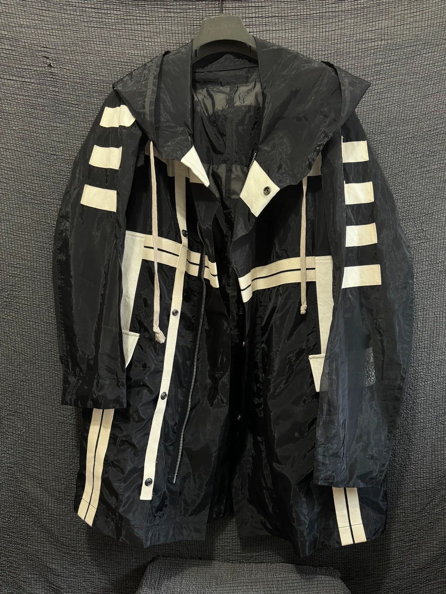 Rick Owens Rick Owens 13ss Runway Sheer Tape Fishtail Coat G-Dragon Size US M / EU 48-50 / 2 - 7 Thumbnail