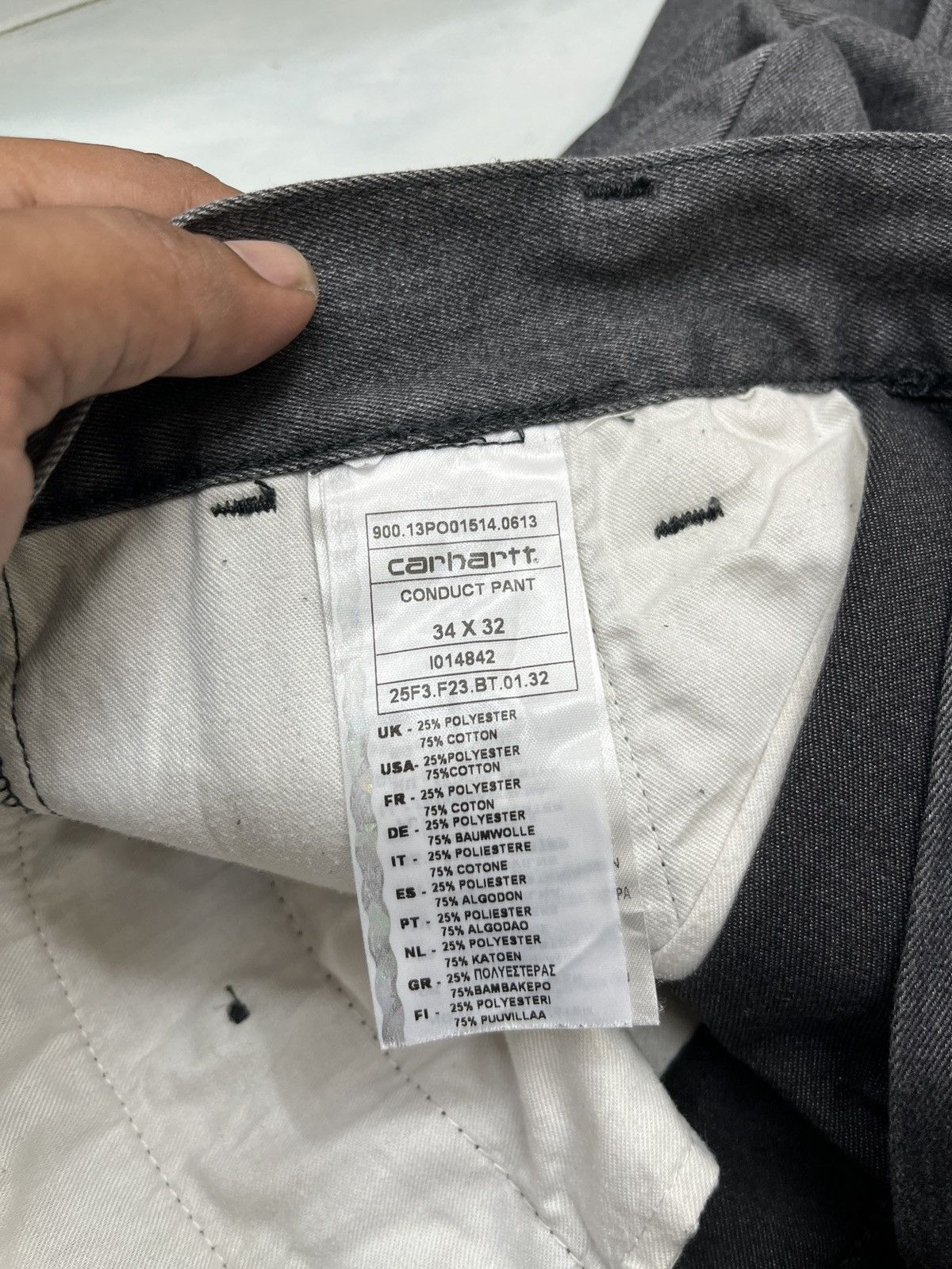 Carhartt 🔥🔥🔥STEALS CARHARTT SHORTS Size US 35 - 12 Thumbnail