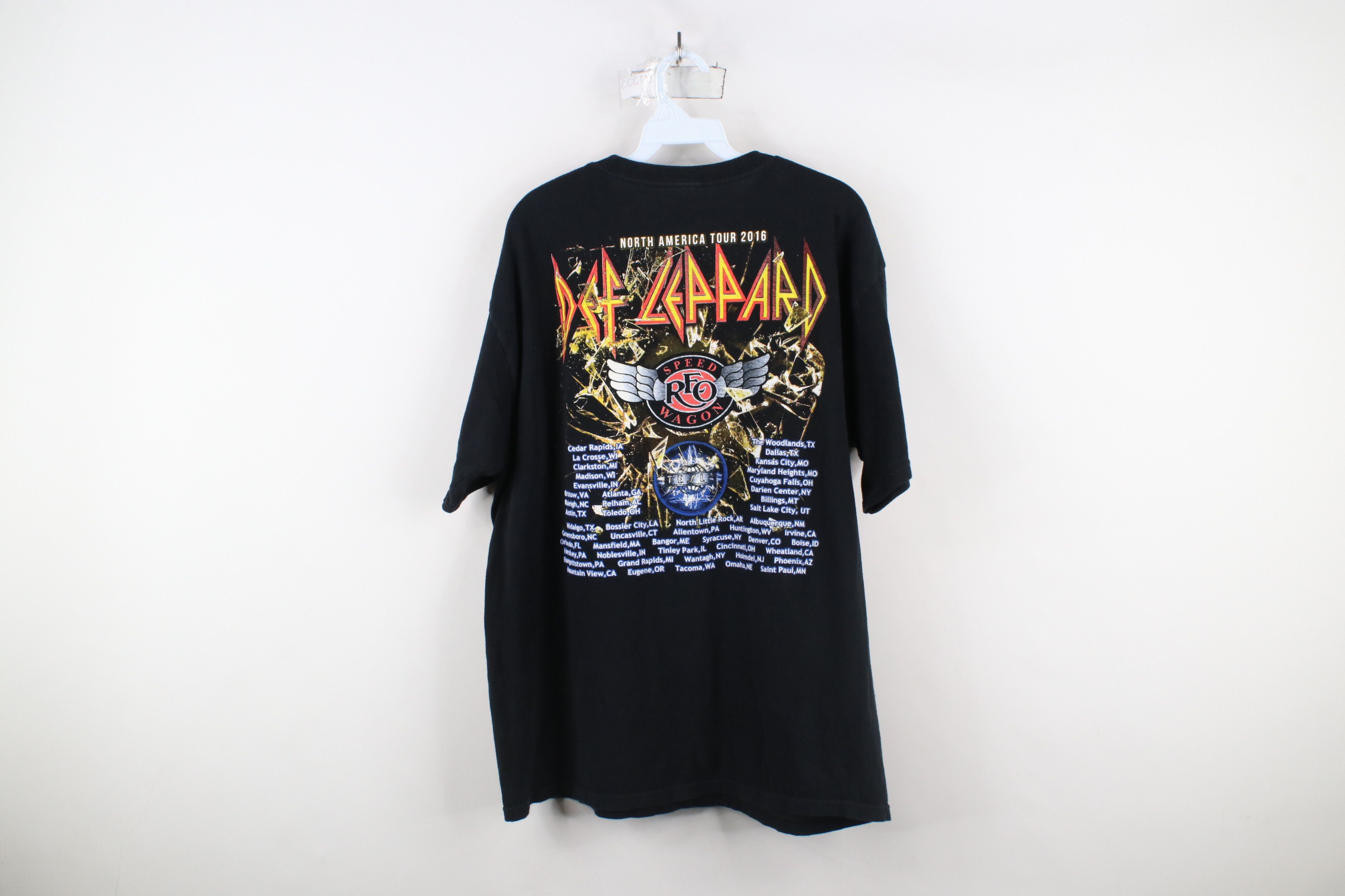 Vintage Vintage Tour Def Leppard REO Speed Wagon Band T-Shirt Size US XL / EU 56 / 4 - 12 Thumbnail