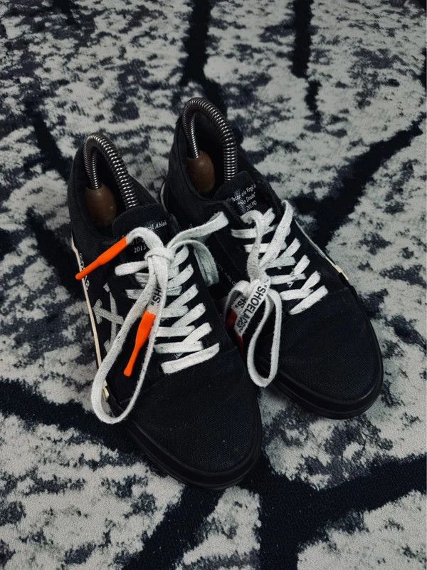 Off-White Offwhite Vulcanized Low sneakers black white 36 Size US 6 / IT 36 - 4 Thumbnail