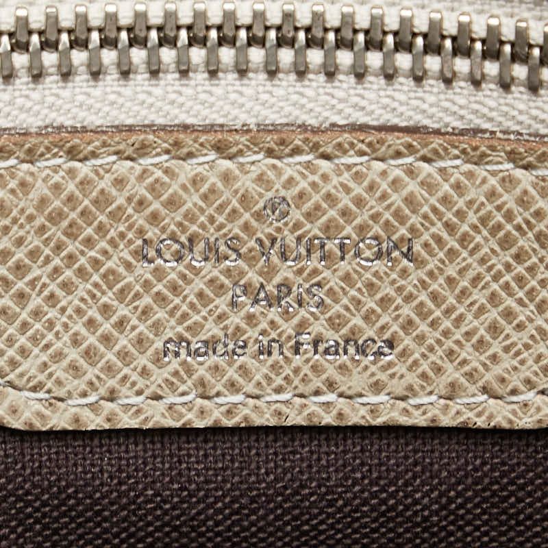 Louis Vuitton Louis Vuitton Taiga Miro Crossbody Bag M32633 Size ONE SIZE - 12 Thumbnail
