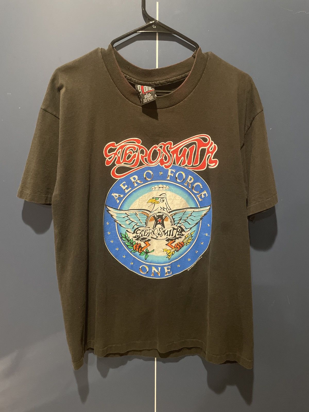 Giant 1993 Aerosmith GIANT Band Your Tee RARE Size US XL / EU 56 / 4 - 5 Thumbnail