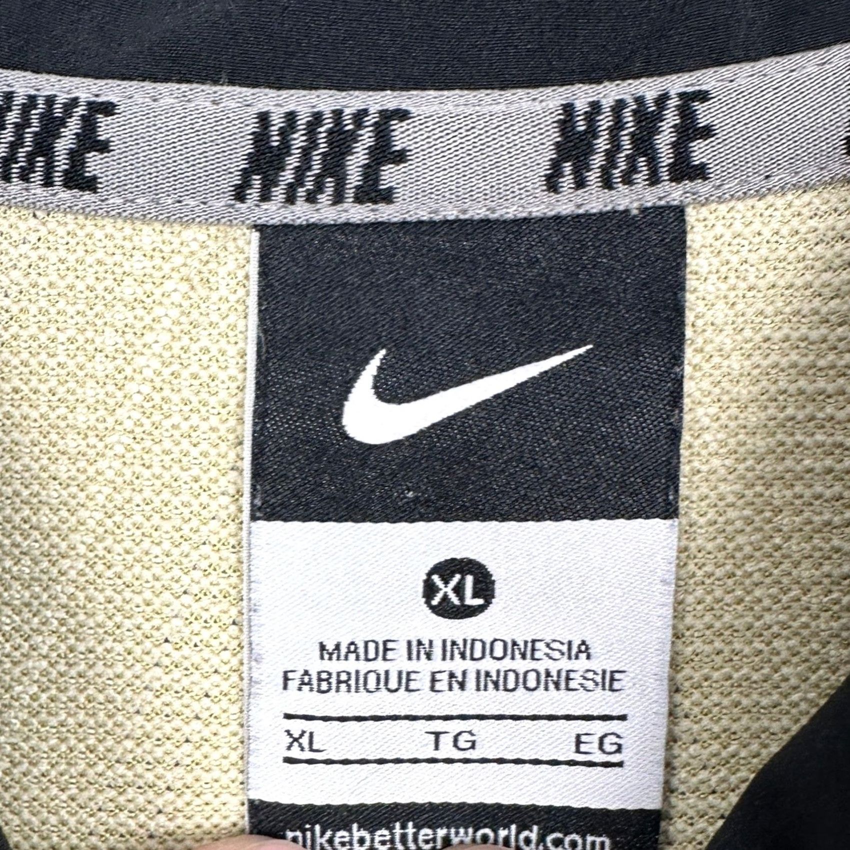 Nike VINTAGE? No. Size US XL / EU 56 / 4 - 4 Thumbnail
