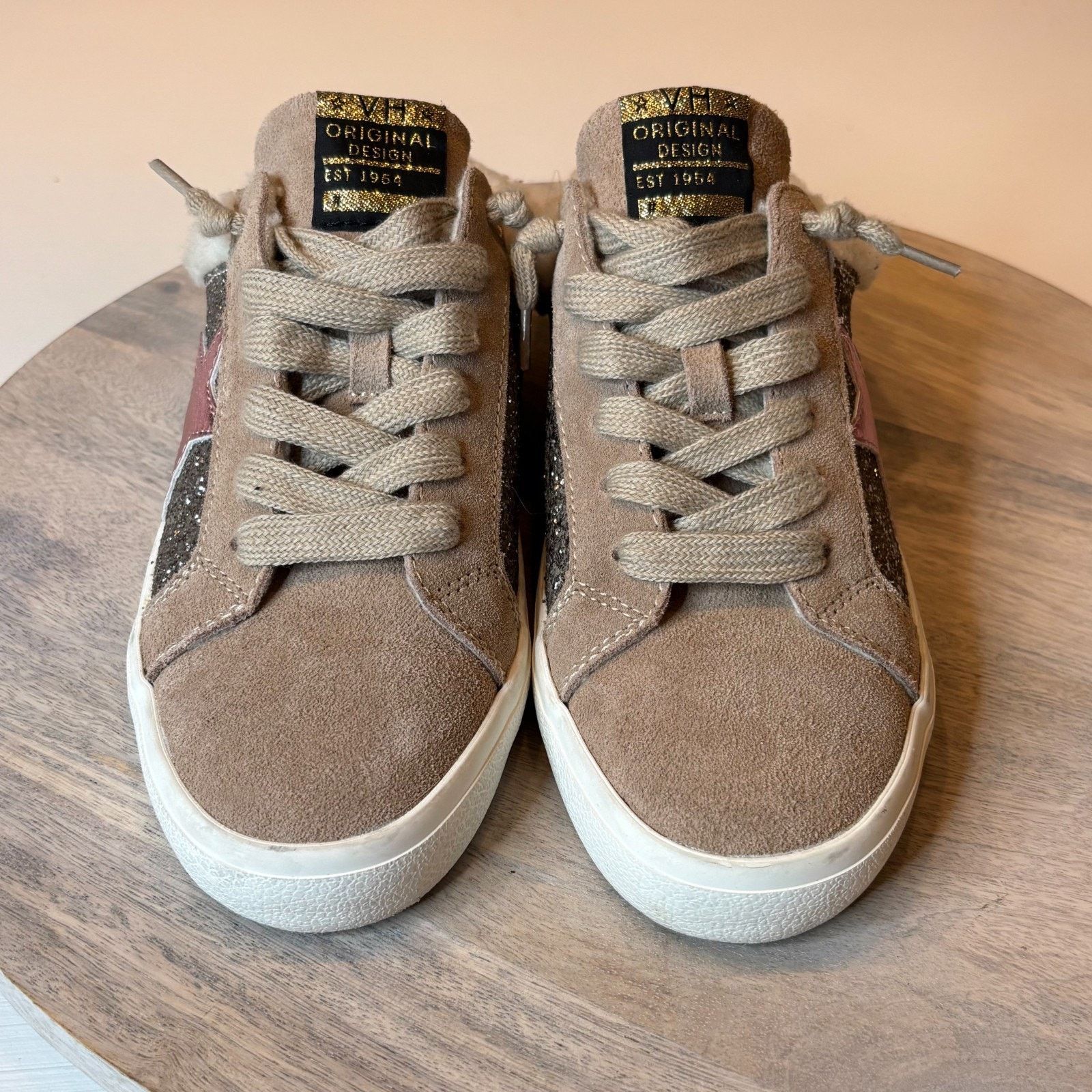Vintage Havana NWOT Vintage Havana Winter Glitter Star Sneakers US Size 8.5 Size US 8.5 / IT 38.5 - 4 Thumbnail