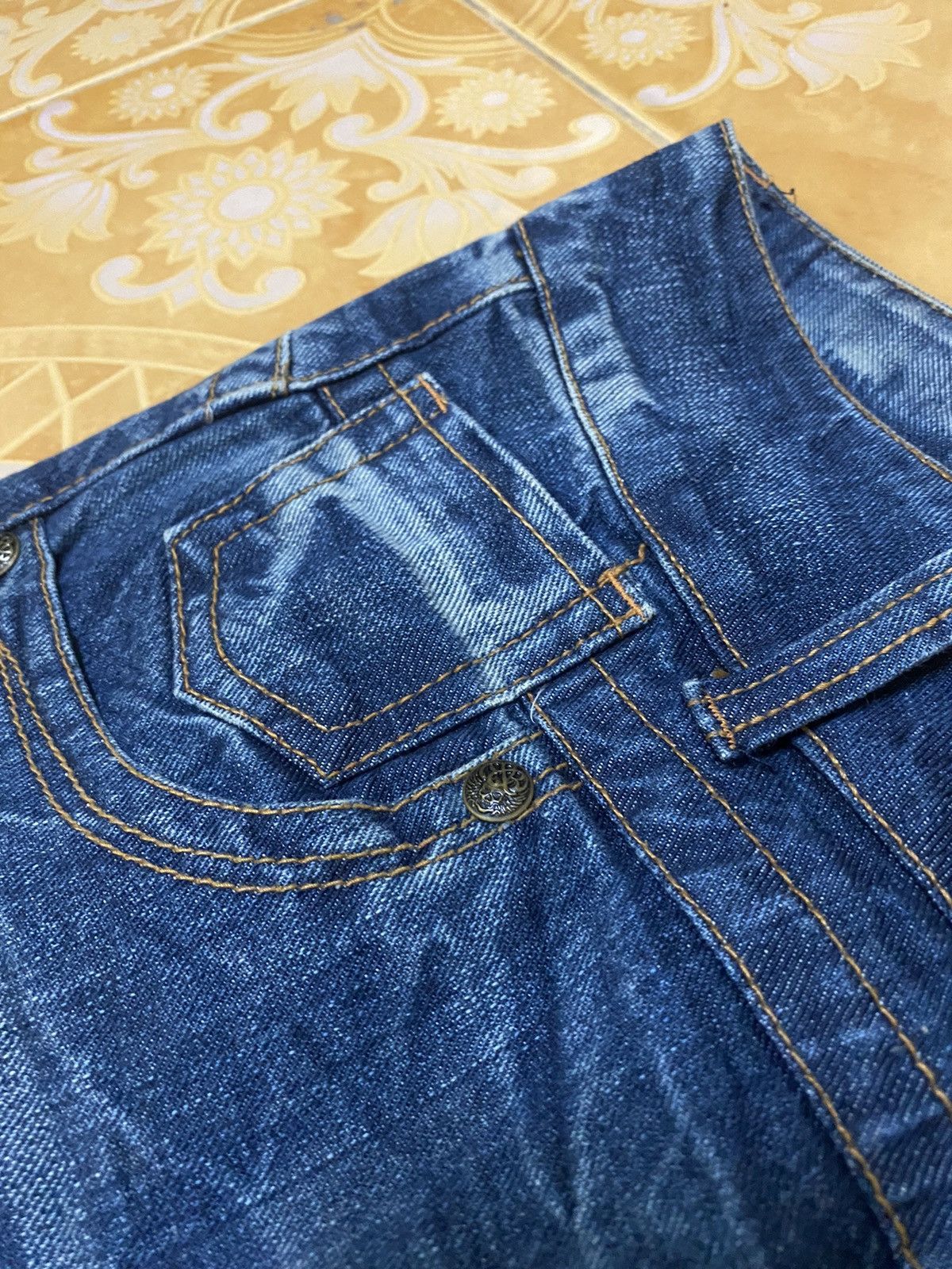 The Vintage Standaed Denim Jeans