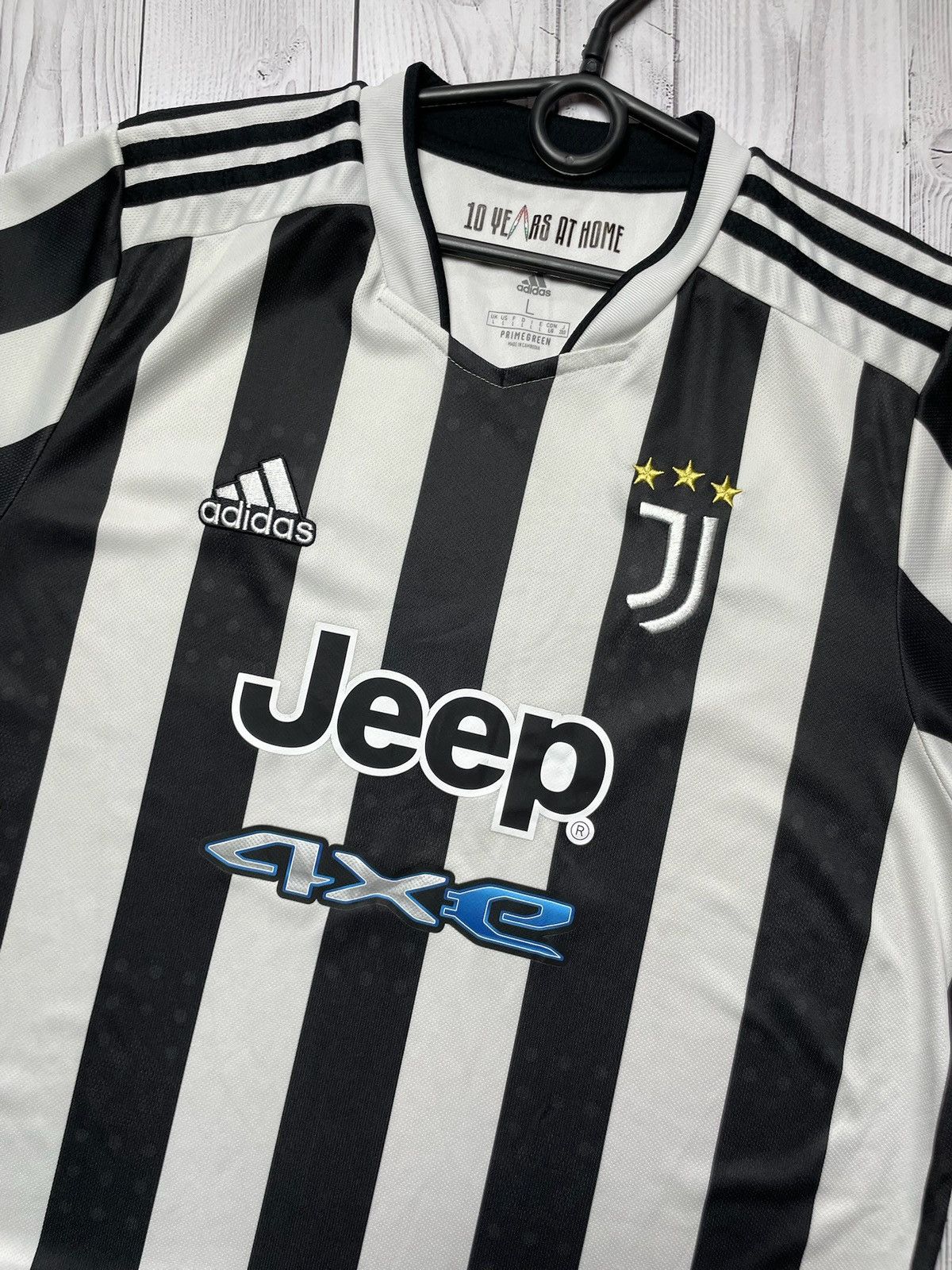 Adidas × Vintage Vintage adidas Juventus soccer jersey size L logo Size US L / EU 52-54 / 3 - 2 Thumbnail