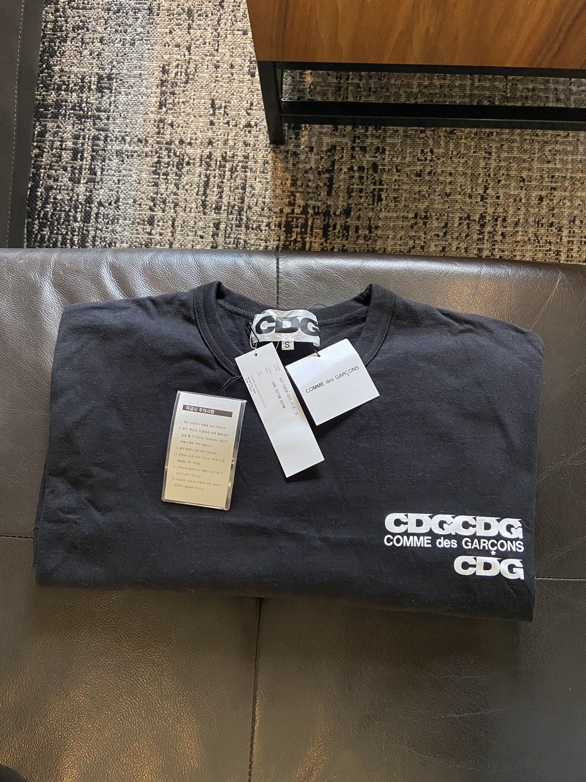 CDG by Comme des Garcons CDGCDGCDG Comme Des Garçons tee Size US S / EU 44-46 / 1 - 2 Thumbnail